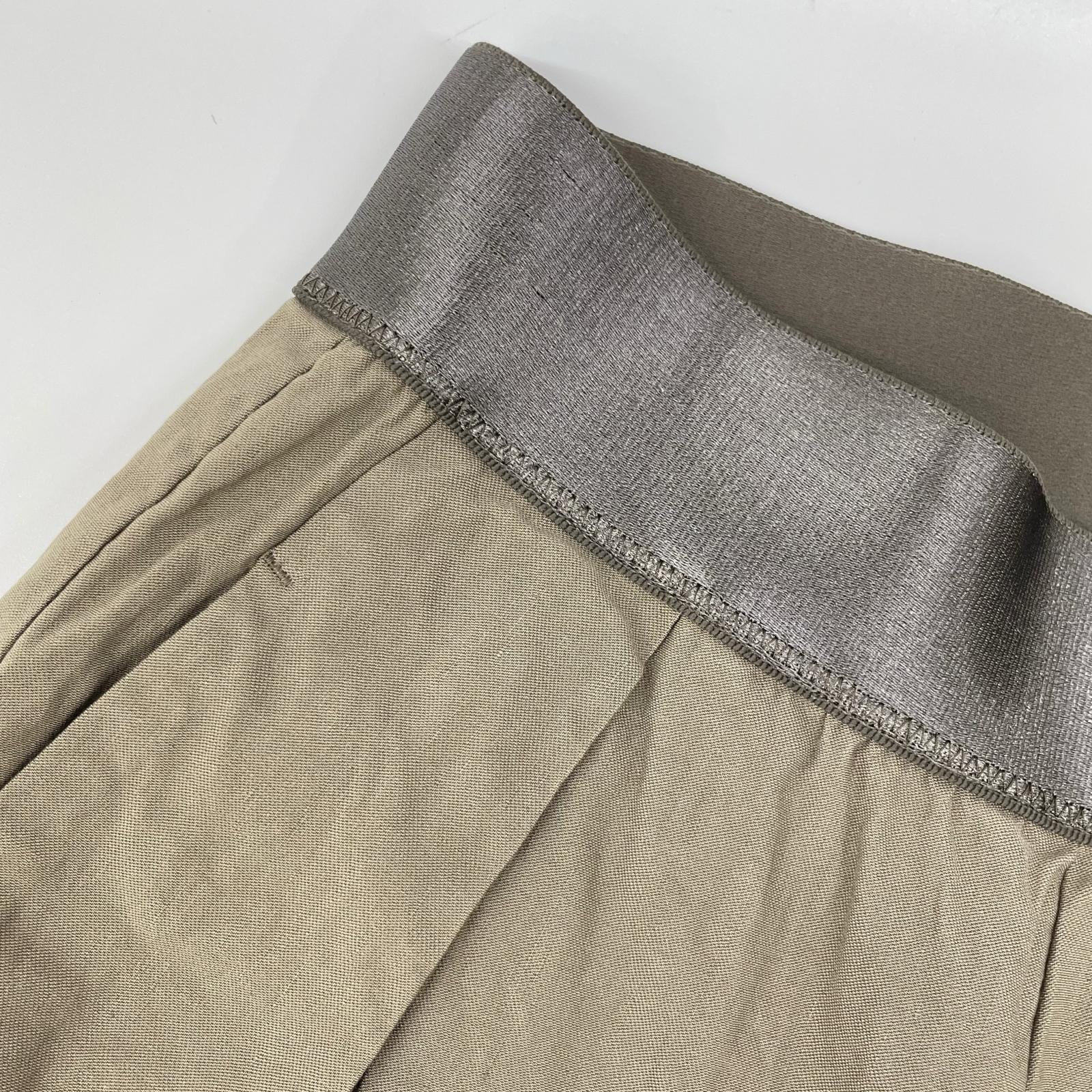 MUSE ミューズ 25年 カーキオリーブ STRETCH TWILL タックパンツ ボトムス