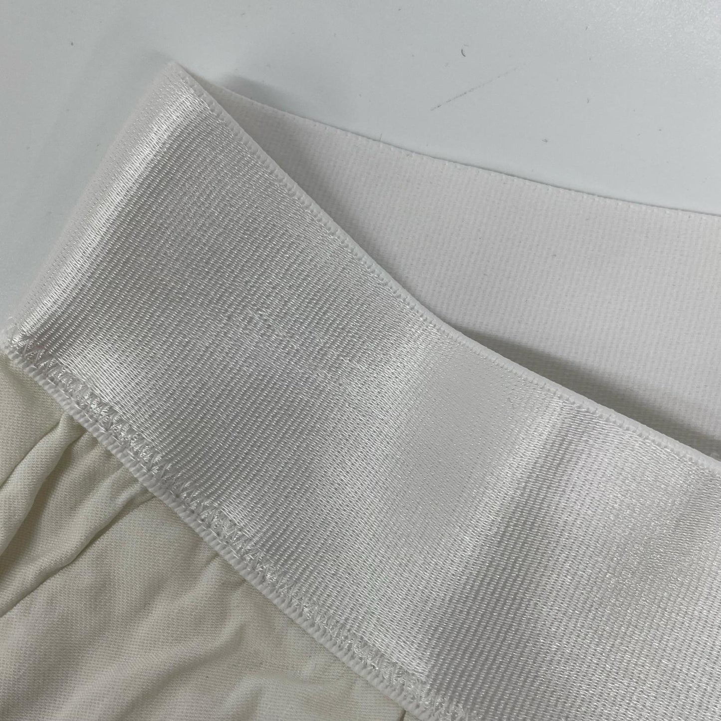 MUSE ミューズ 25年 ホワイト STRETCH TWILL タックパンツ ボトムス