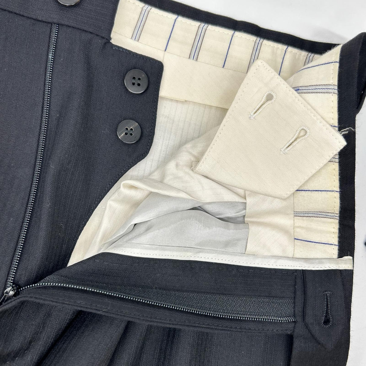 Ermenegildo Zegna エルメネジルドゼニア クチュール ブラック ストライプ ウール ジャケット、パンツ トロフェオ 2Pスーツ スーツ セットアップ