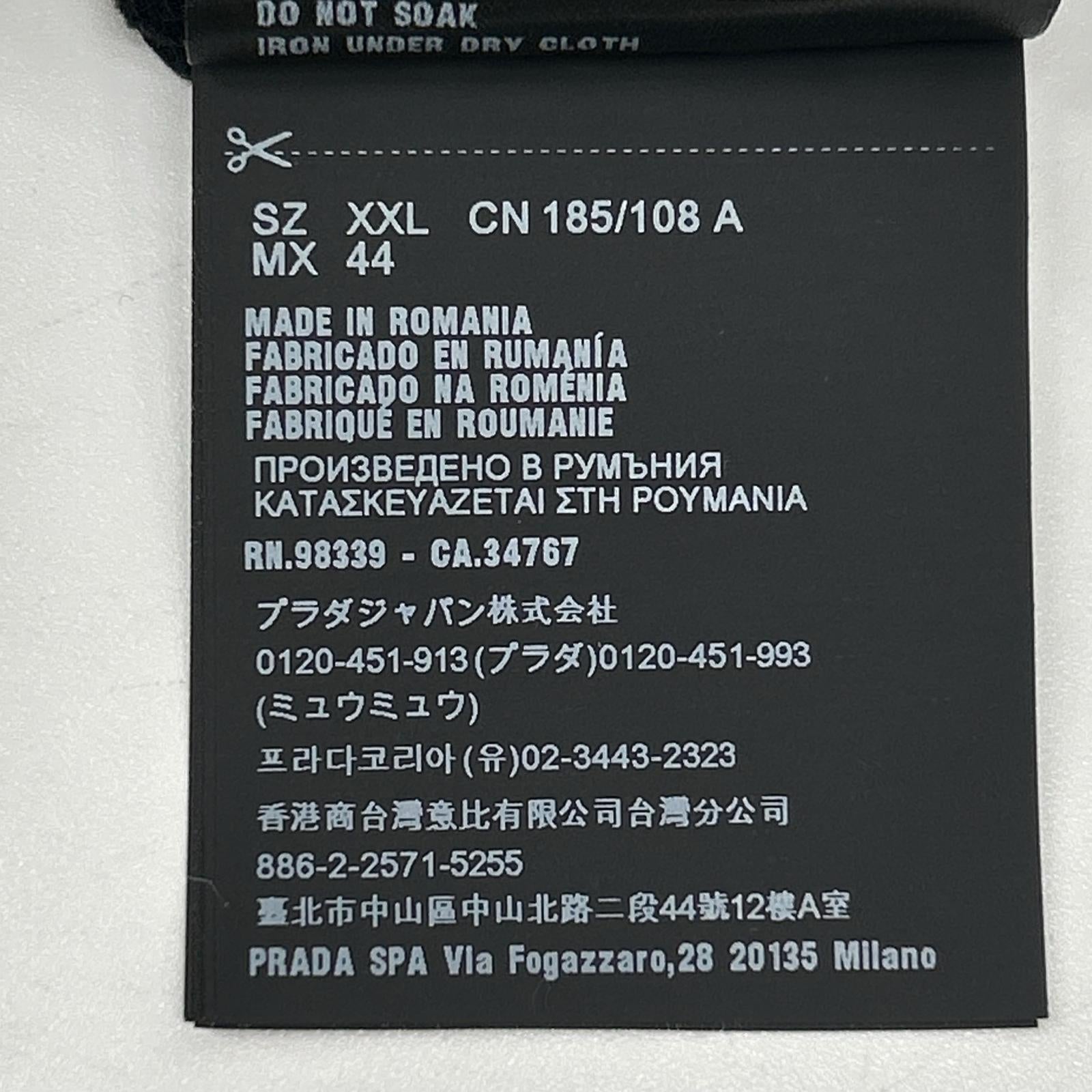 PRADA プラダ 19年製 UJN006 ブラック ロゴパッチ ポケットTシャツ トップス