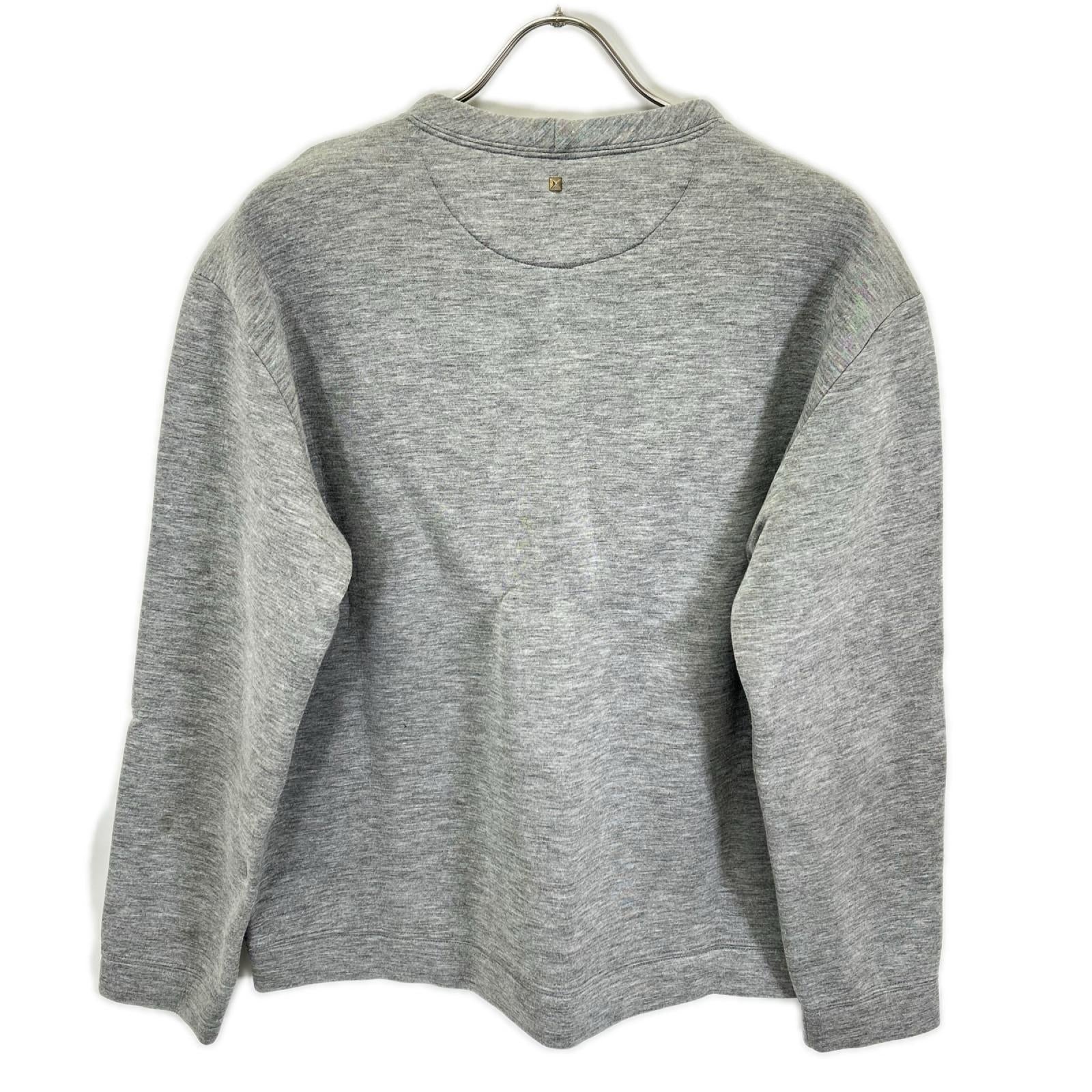 VALENTINO ヴァレンティノ グレー 前Vガゼット スタッズ スウェット トップス