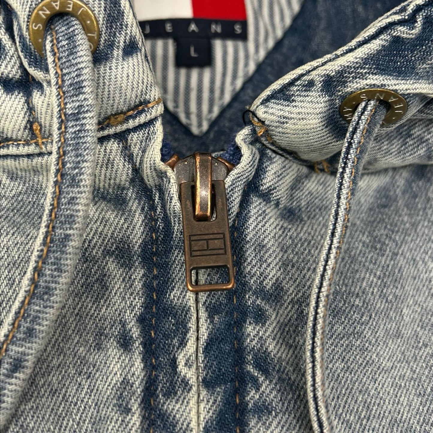 TOMMYHILFIGER トミーヒルフィガー インディゴ ライトブルー デニムパデッドフードジャケット ジャケット