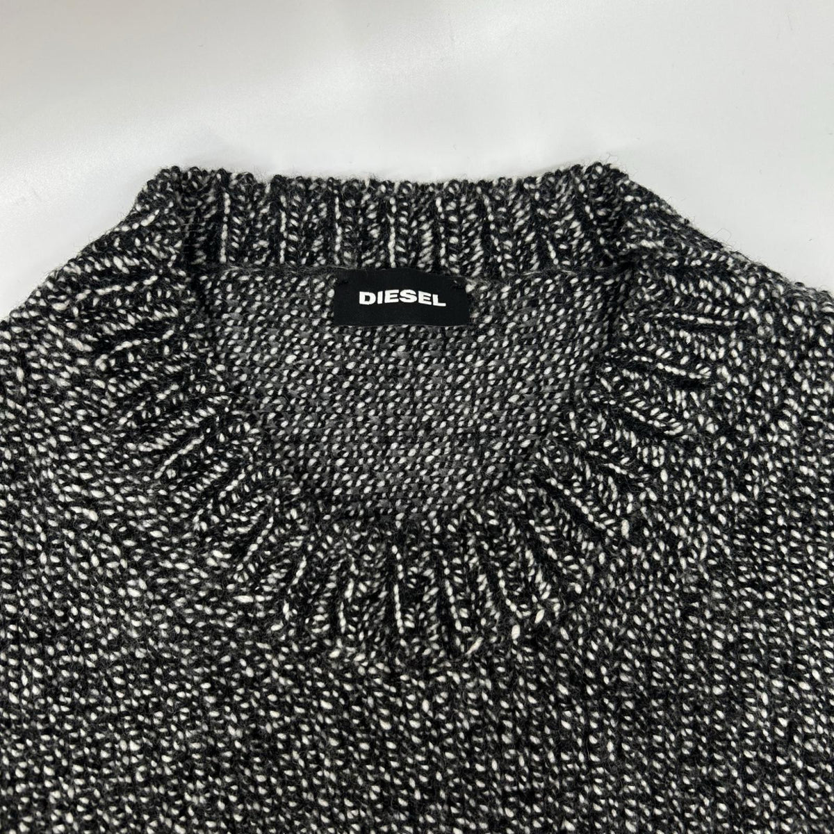 DIESEL ディーゼル グレー×オレンジ ダイヤモンドパターン クルーネックニット トップス