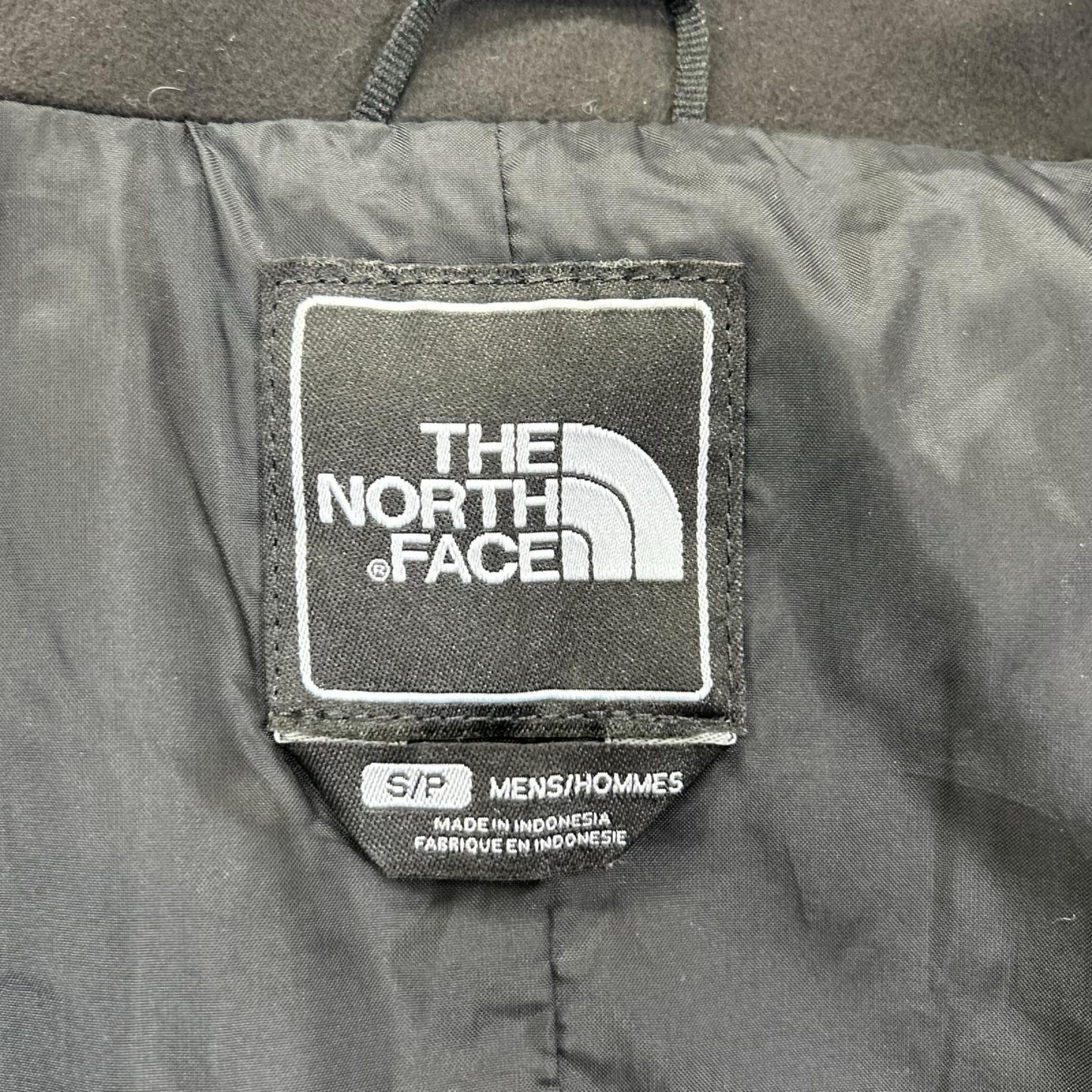 THE NORTH FACE ノースフェイス ON01180 ブラック ナイロンジャケット ジャケット