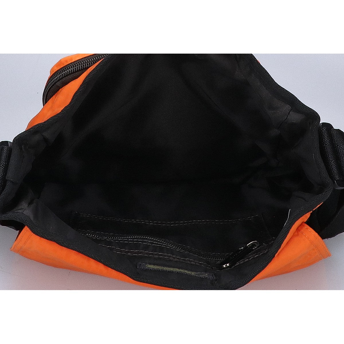 LESPORTSAC レスポートサック ナイロン フラップ メッセンジャー ショルダーバッグ