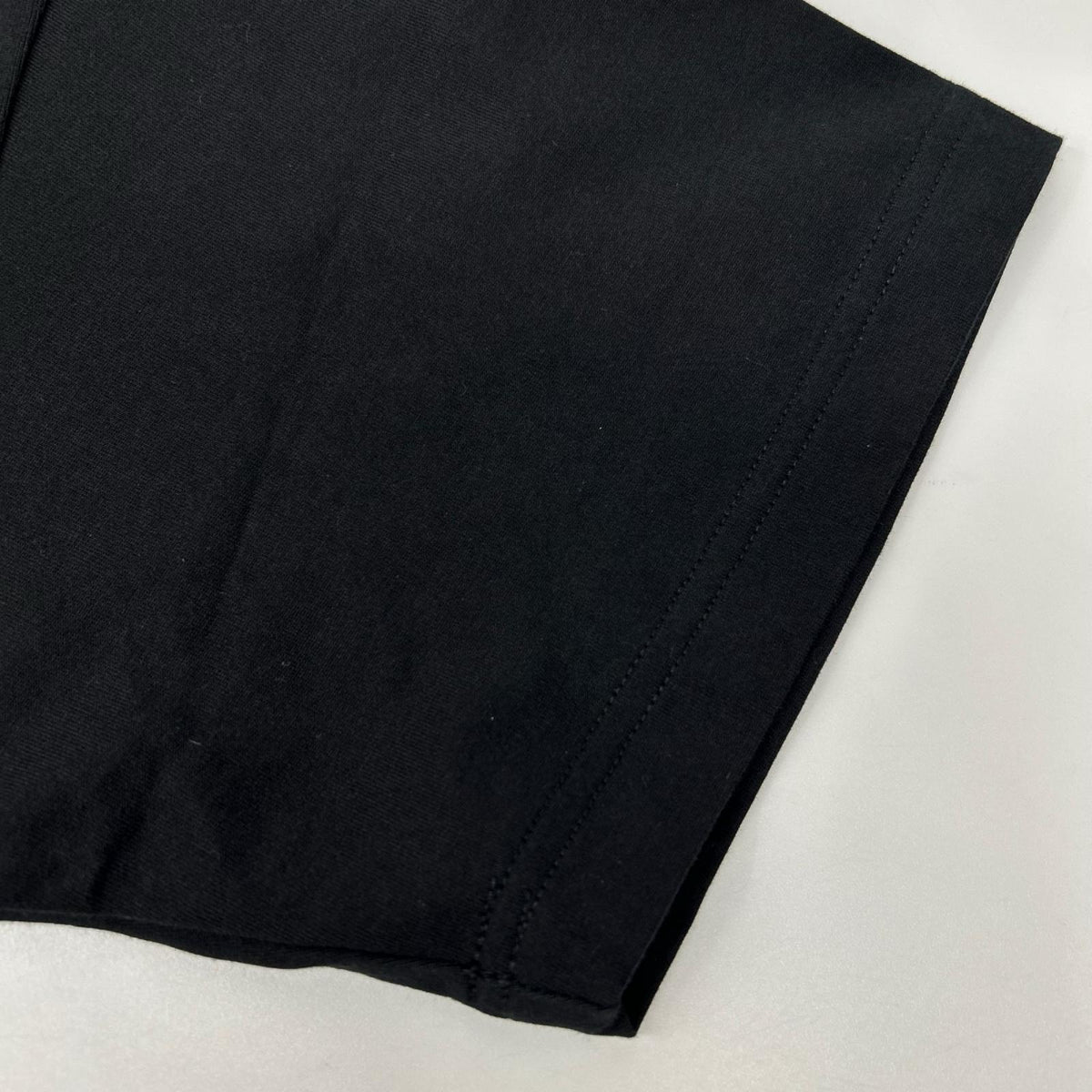 F.C.Real Bristol エフシーリアルブリストル 252100 Black Trophy Crest T-shirt top
