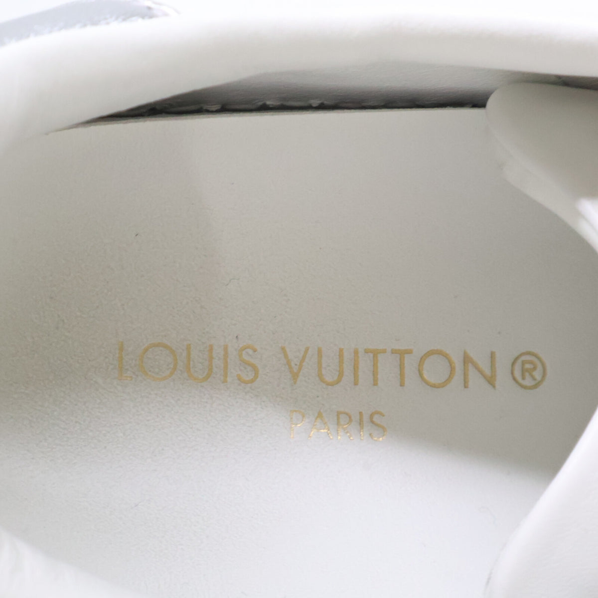 LOUIS VUITTON ルイヴィトン タイムアウトライン LVビジュー ローカットスニーカー シューズ