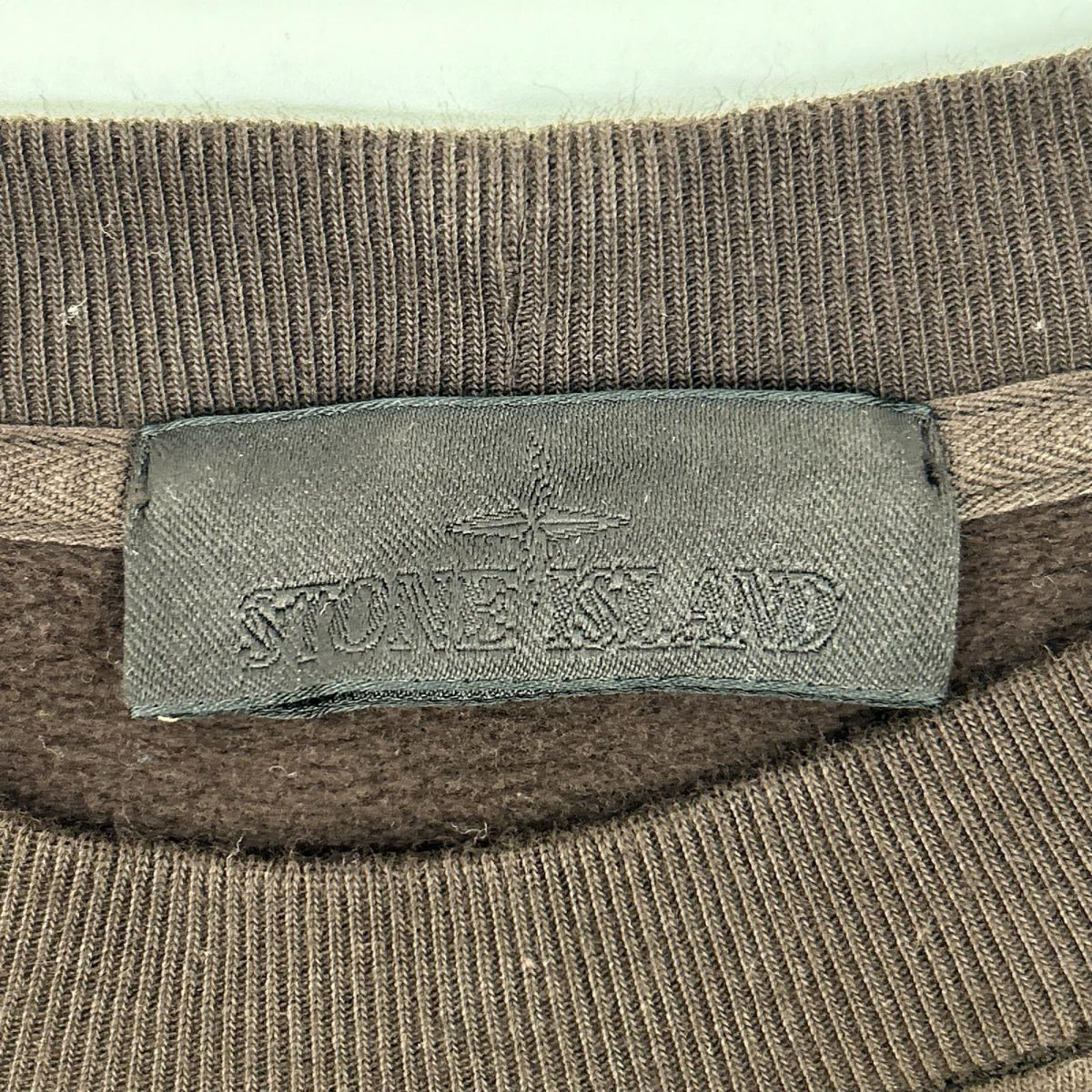 STONE ISLAND ストーンアイランド K2S156100069S0F28 ブラウン S.I.GHOST スウェット トップス