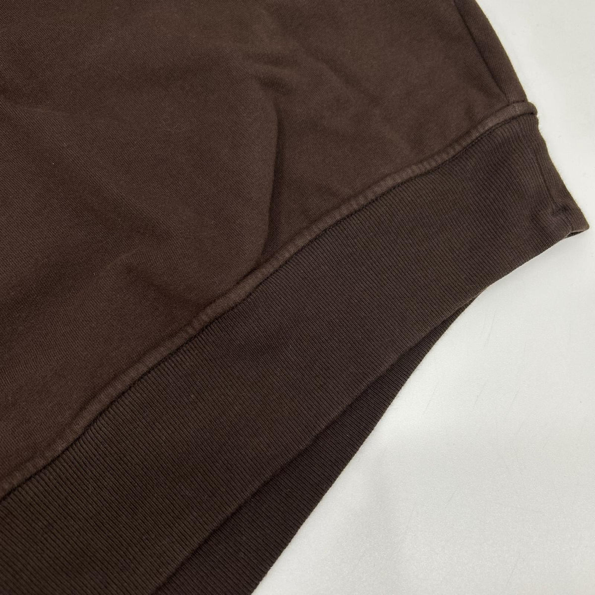 STONE ISLAND ストーンアイランド K2S156100069S0F28 ブラウン S.I.GHOST スウェット トップス