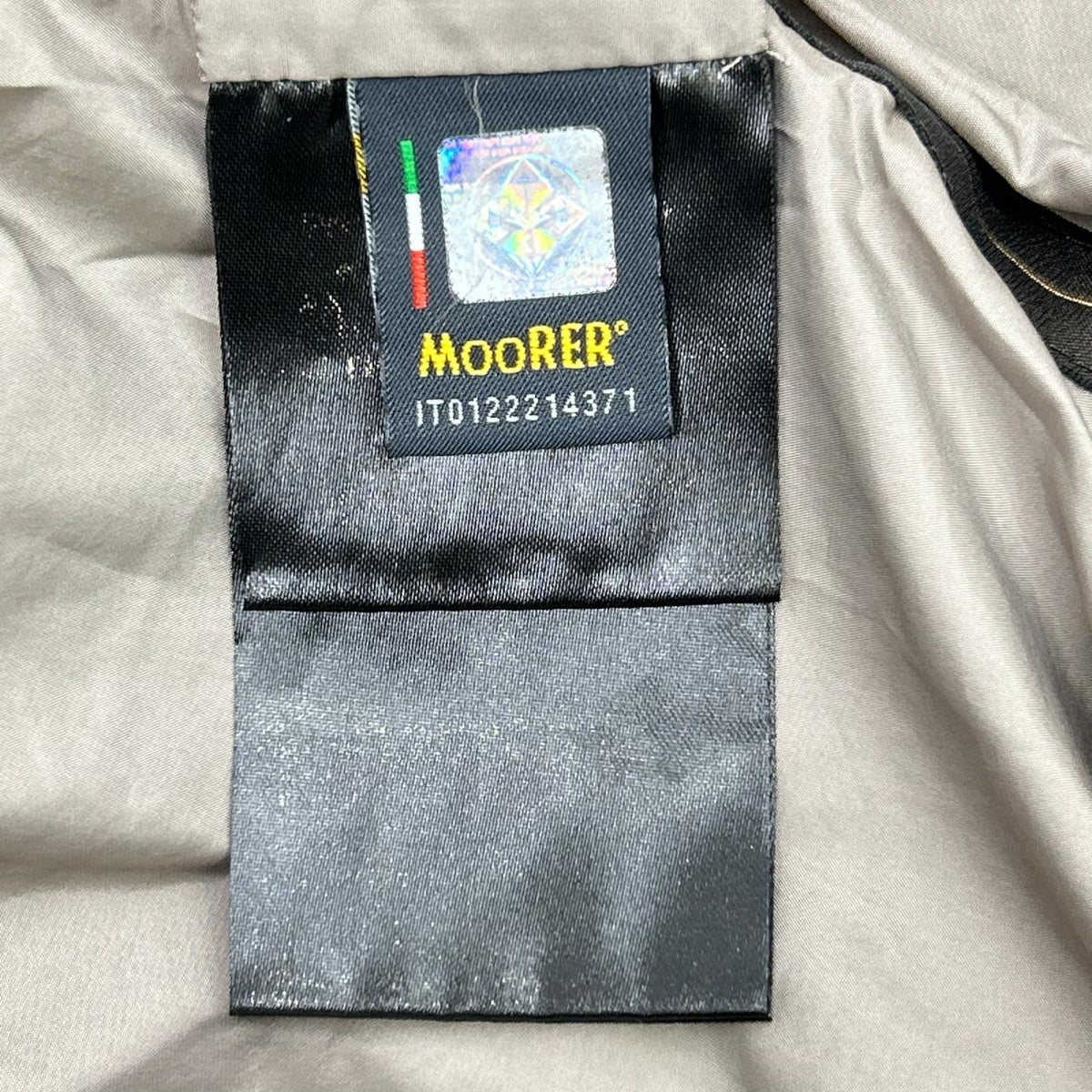 MOORER ムーレー アイボリー NABUCCO ナブッコ ナイロン 立ち襟 セミダブルジャケット ジャケット