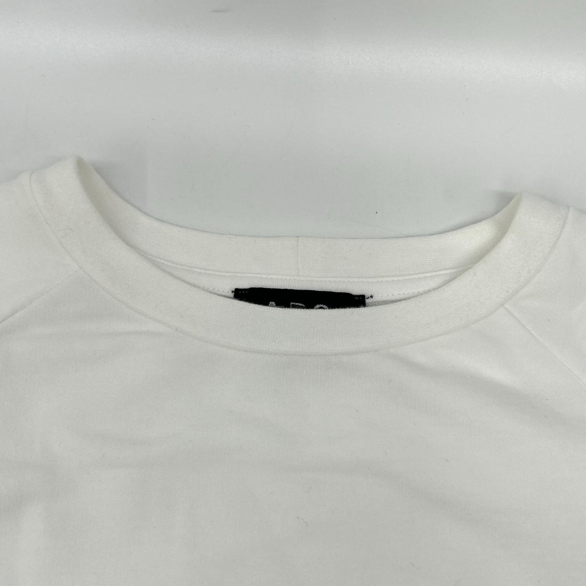 A.P.C. アーペーセー ×SHO SHIBUYA ホワイト ロゴ ペイント ラグランスリーブ スウェット トップス
