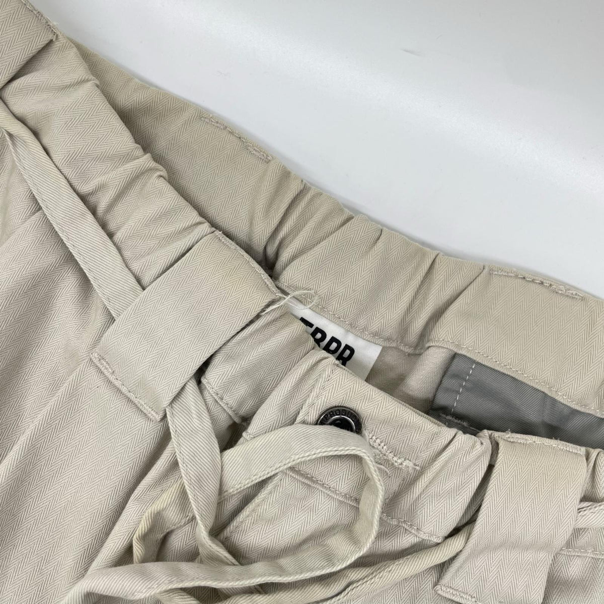 TIGHTBOOTH タイトブース ベージュ ヘリンボーン ベルト付きパンツ ボトムス