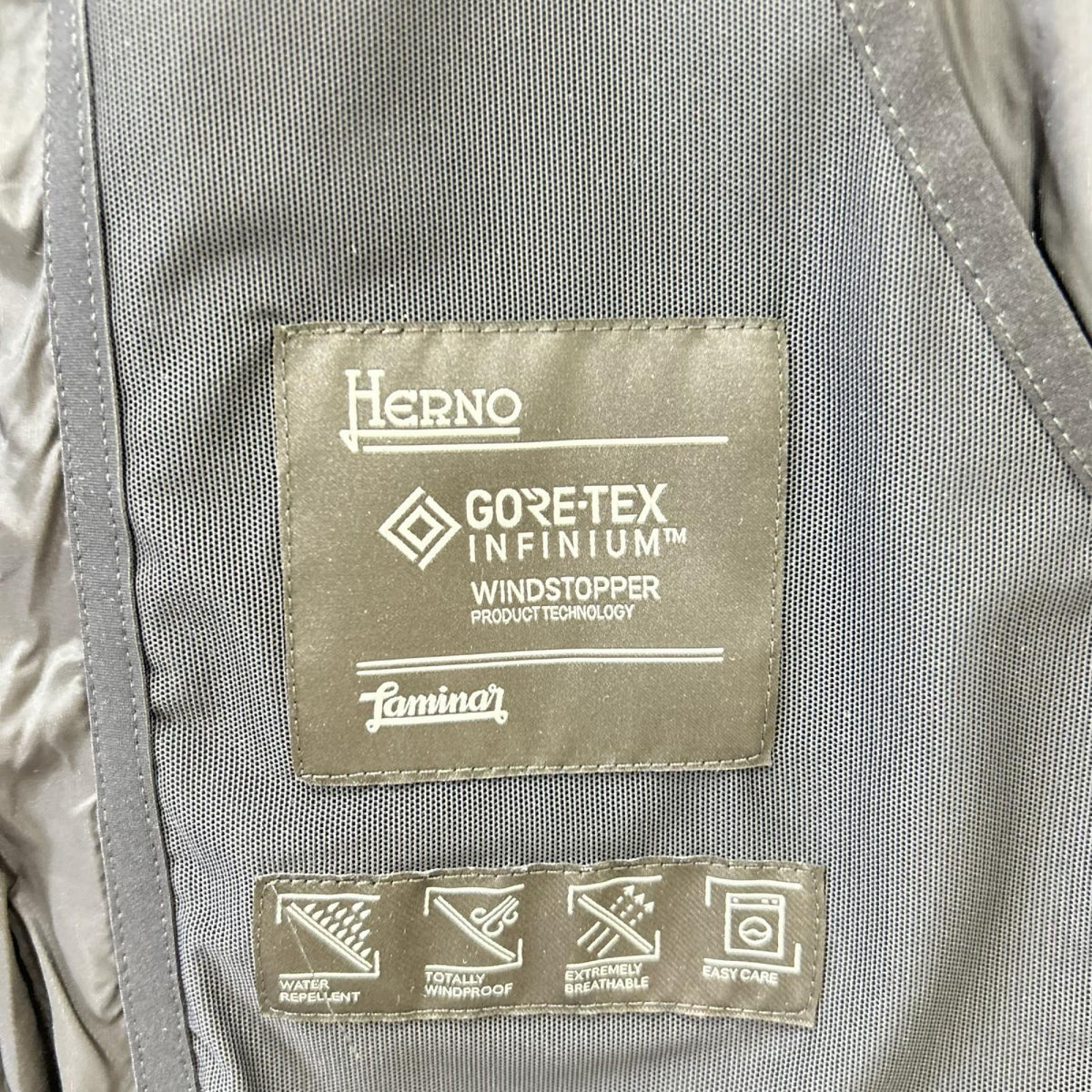 HERNO ヘルノ ホワイト LAMINAR GORE-TEX INFINIUM WINDSTOPPER ダウンジャケット ジャケット