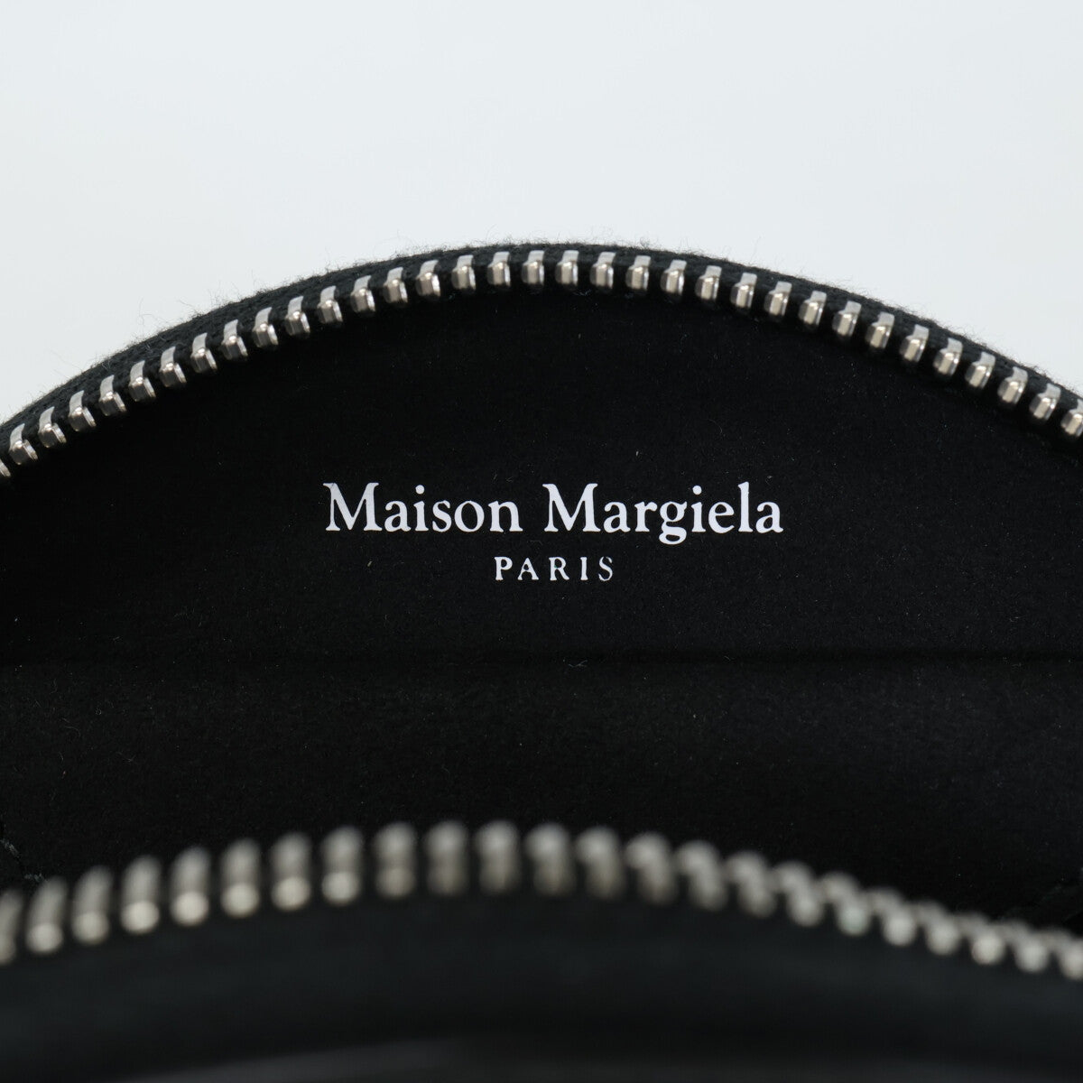 Maison margiela メゾンマルジェラ 【新品同様】11 SA2VL0017 P6799 T8013 MICRO HALFMOON POUCH マイクロ ハーフムーン ポーチ
