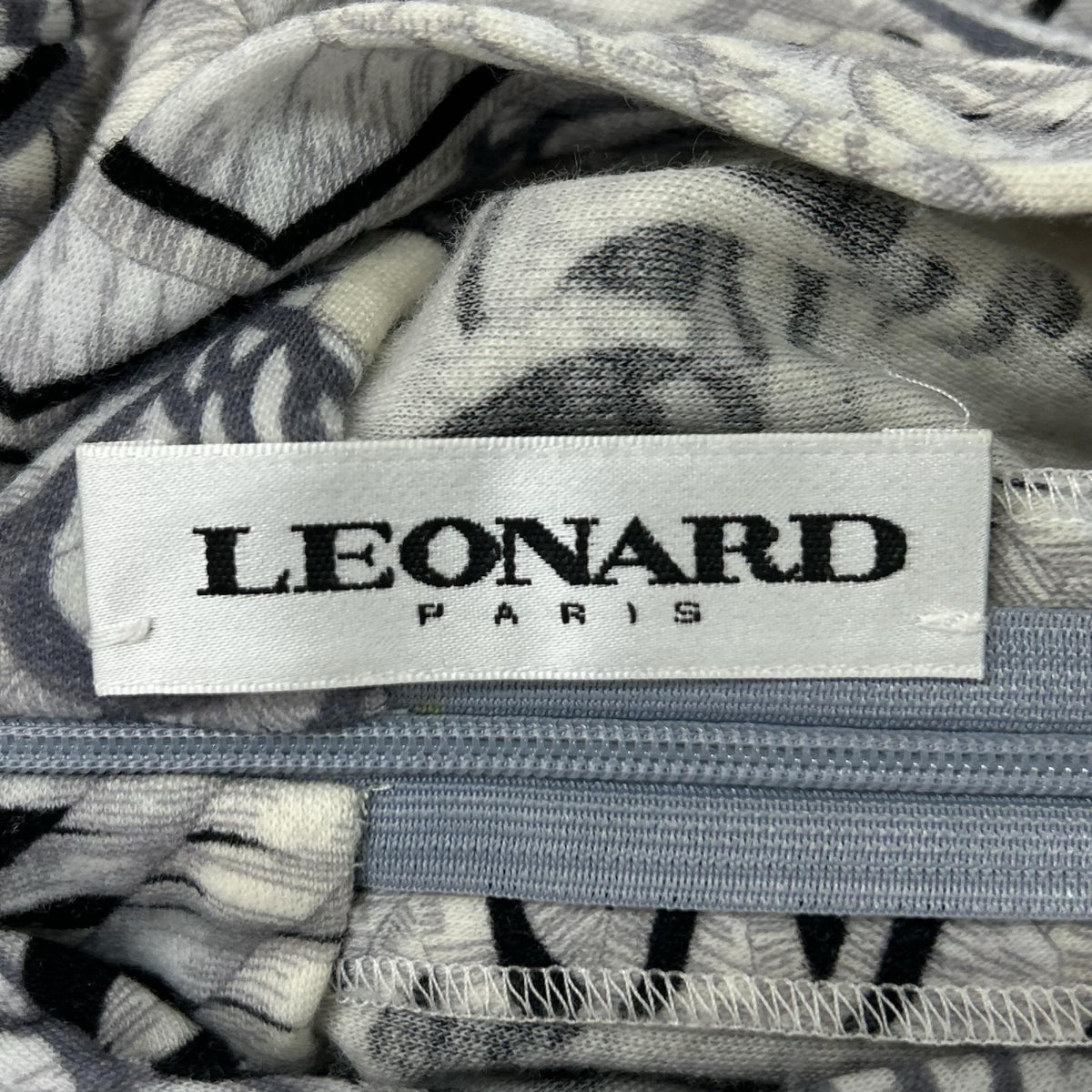 LEONARD レオナール 【PARIS】0440604 ライトグレー ウール混 セットアップ スーツ セットアップ