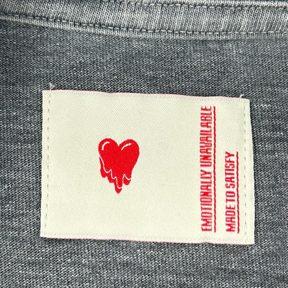 EMOTIONALLY UNAVAILABLE エモーショナリーアンアベイラブル グレー ロゴ ダメージ加工 Tシャツ トップス
