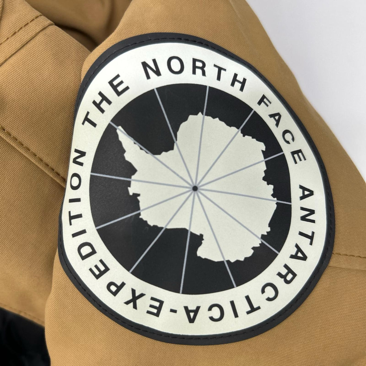 THE NORTH FACE ノースフェイス ND92342 ユーティリティーブラウン アンタークティカパーカー ダウンジャケット ジャケット