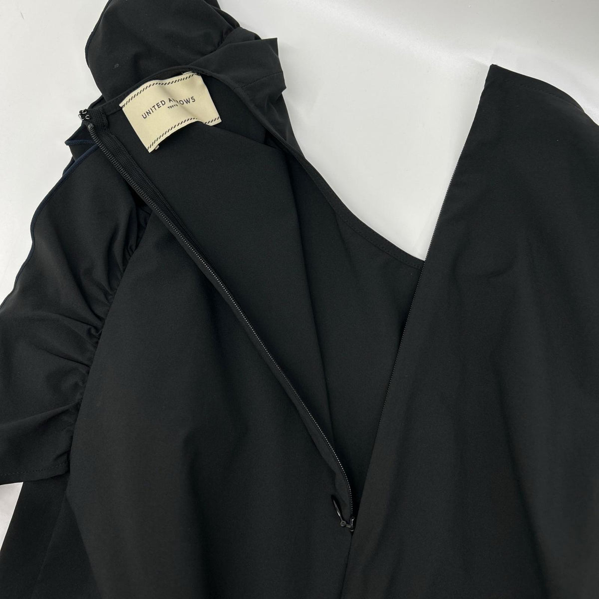 UNITED ARROWS ユナイテッドアローズ 1526-1-995394 ブラック ポリエステル フリルスリーブ オールインワン オーバーオール オールインワン