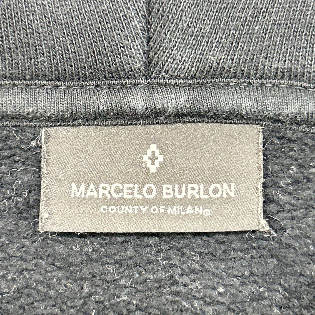 MARCELO BURLON マルセロバーロン CMBE002F18506063 ブラック プリント ジップパーカー トップス