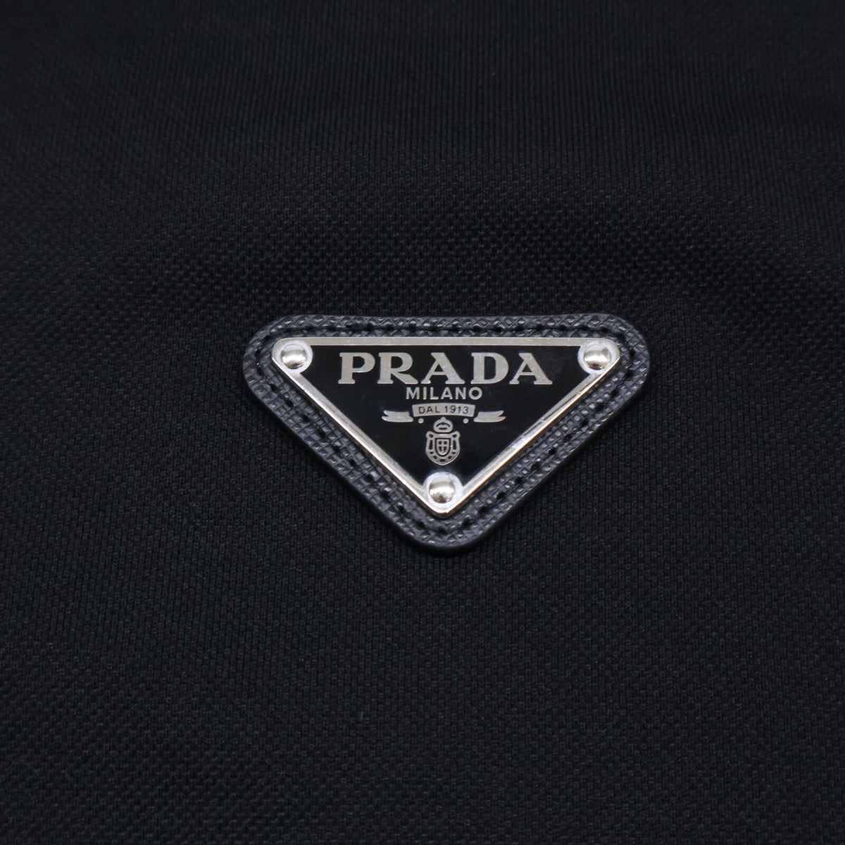 PRADA プラダ 【美品/国内正規/24年製】UJN903 Re-Nylon トライアングルロゴプレート ハーフジップ 半袖ポロシャツ トップス