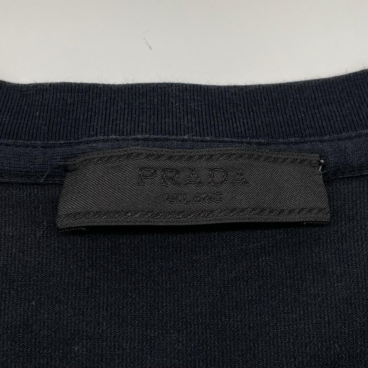 PRADA プラダ SJM251 ブラック コットン Vネック ポケットTシャツ トップス
