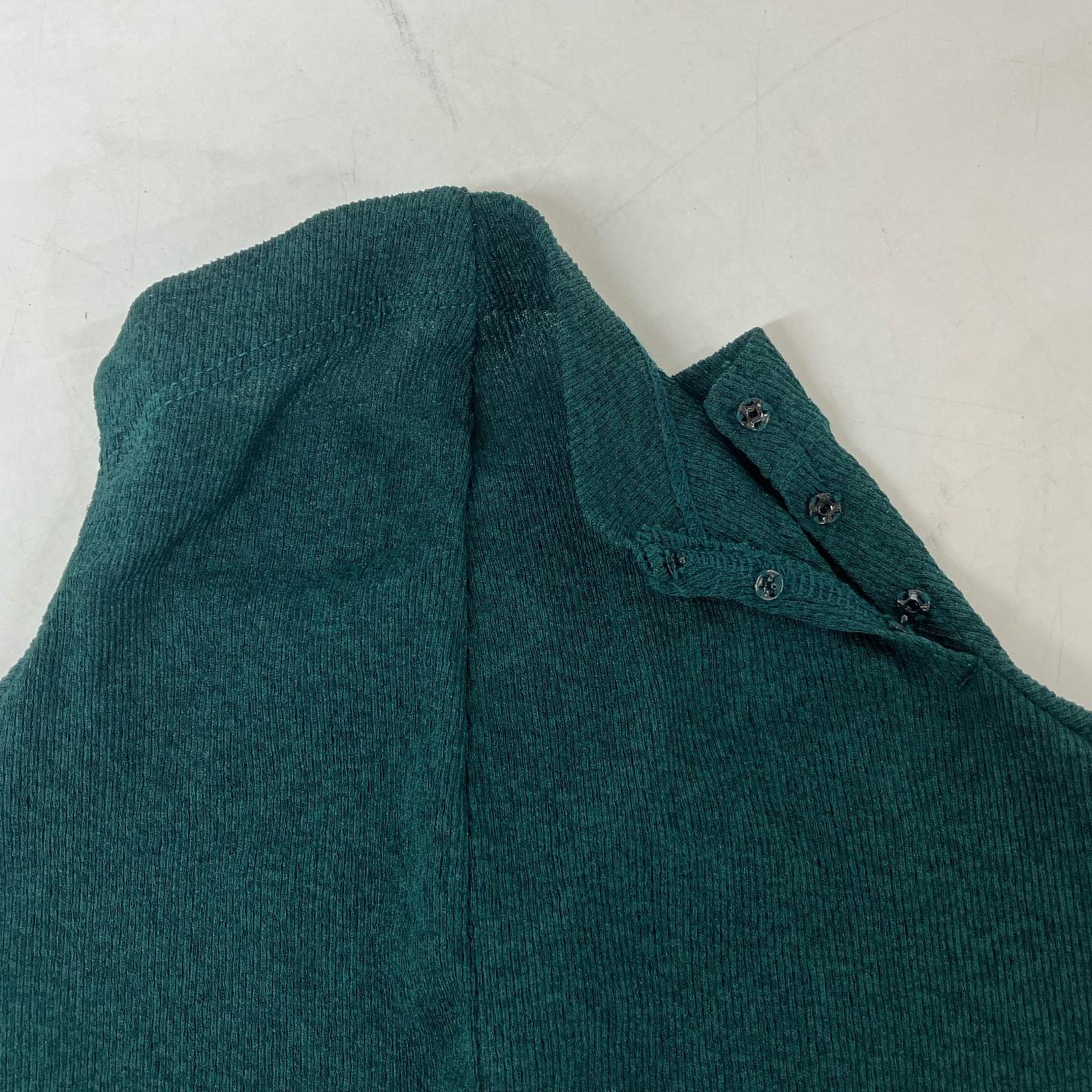 AKIRA NAKA アキラナカ ｸﾞﾘｰﾝ AP2330ｰGR ﾌﾛﾝﾄﾃﾞｻﾞｲﾝﾄｯﾌﾟｽ トップス 1