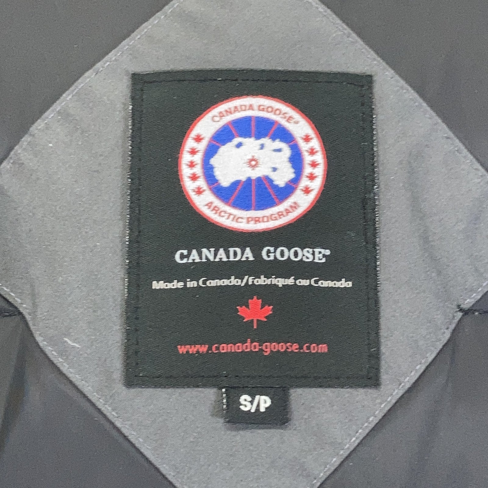 日本国内正品 4078JM KAMLOOPS 卡姆鲁普斯 连帽羽绒服 S/P 男款