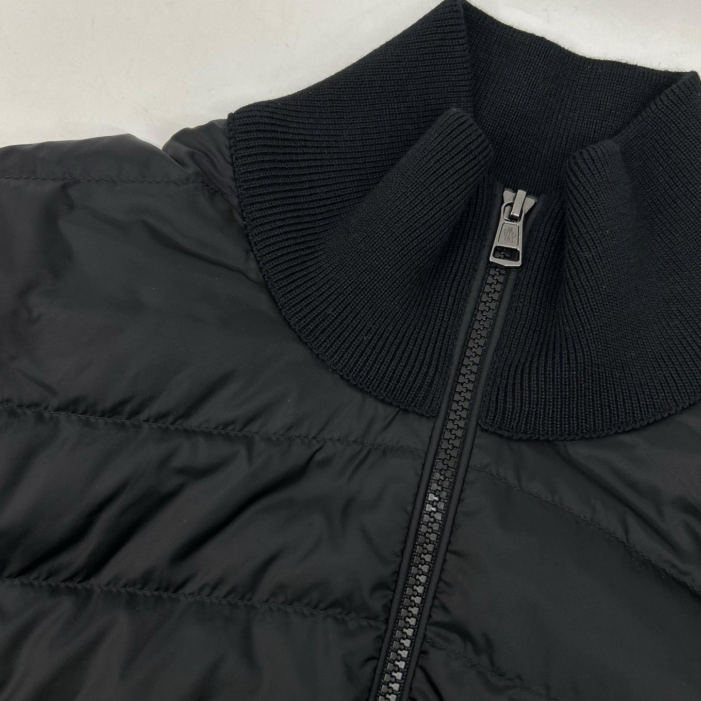 【近乎全新/25年款】K20919B50700 CARDIGAN TRICOT 针织/尼龙拼接 拉链式羽绒夹克 夹克 L 男士