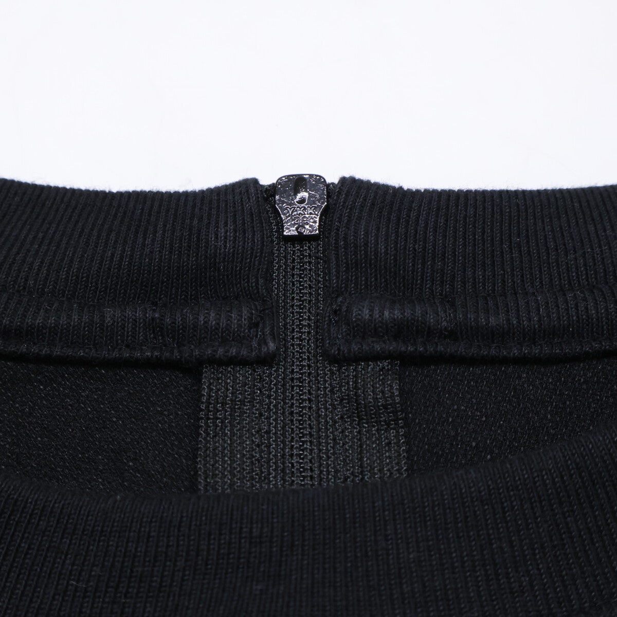 ISSEY MIYAKE イッセイミヤケ IM61FJ501 GENERIC WEAR バックジップ 半袖カットソー トップス