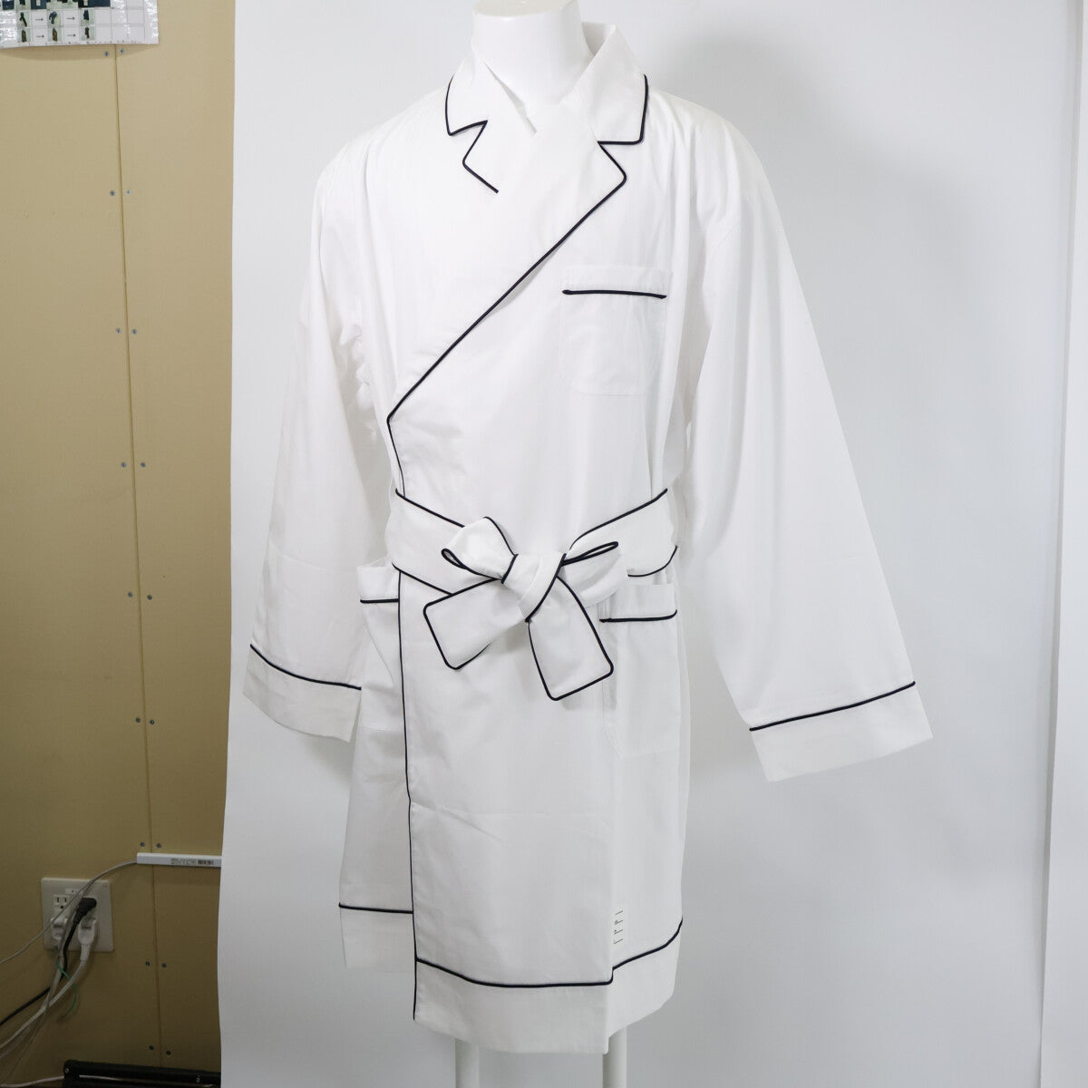 Unused New PATCH POCKET ROBE W/ PIPING IN POPLIN ROBE Other 4 Men's