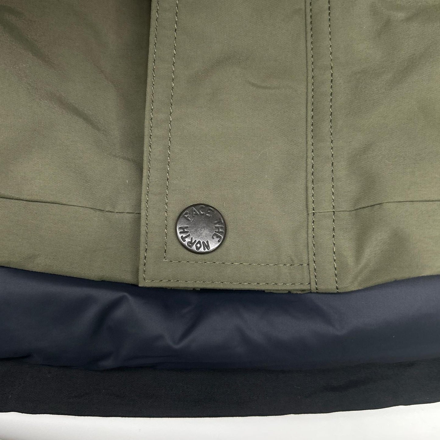 THE NORTH FACE ノースフェイス ND92454 カーキ マウンテンダウンジャケット ジャケット