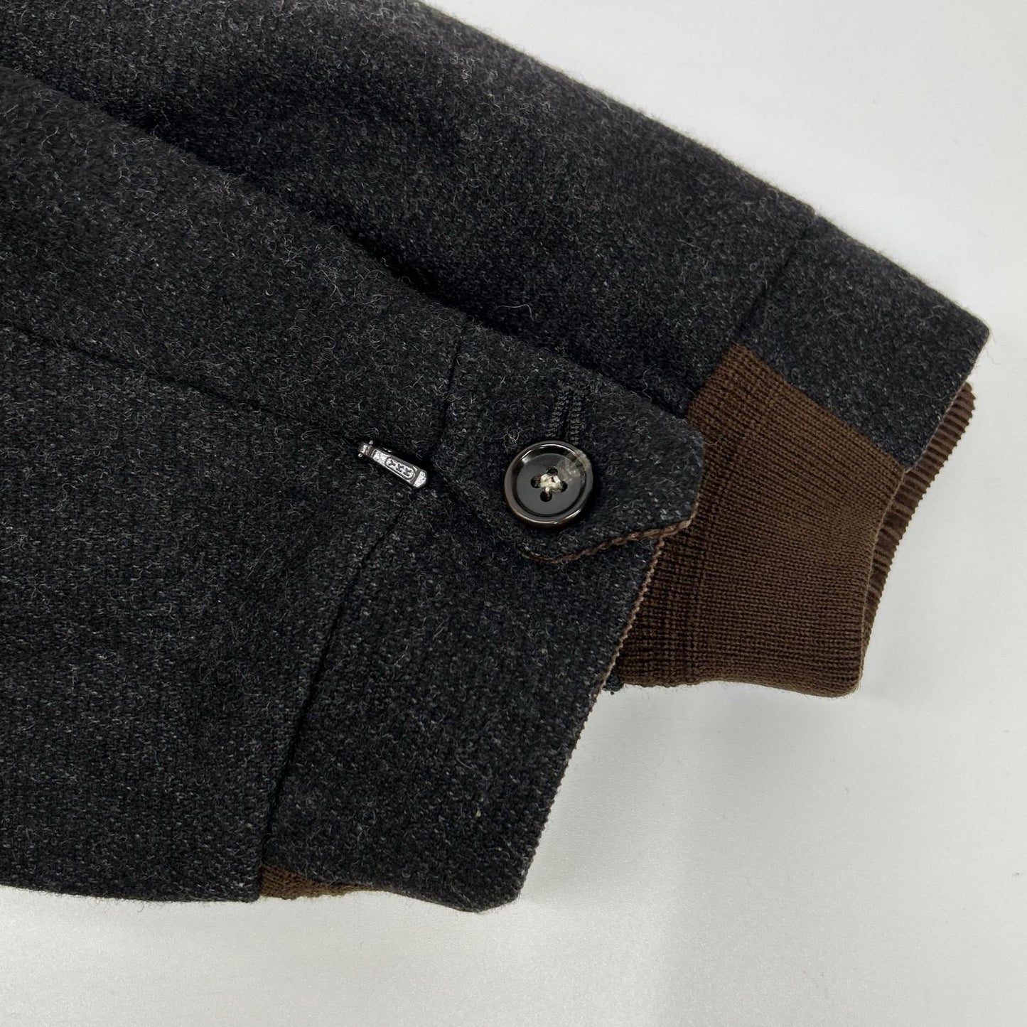 bukht ブフト B-66508 ブラック ウール×カシミヤ ノーカラージャケット ジャケット