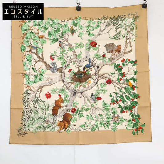 HERMES エルメス 【新品同様】AU COEUR DES BOIS 森の中で シルク スカーフ