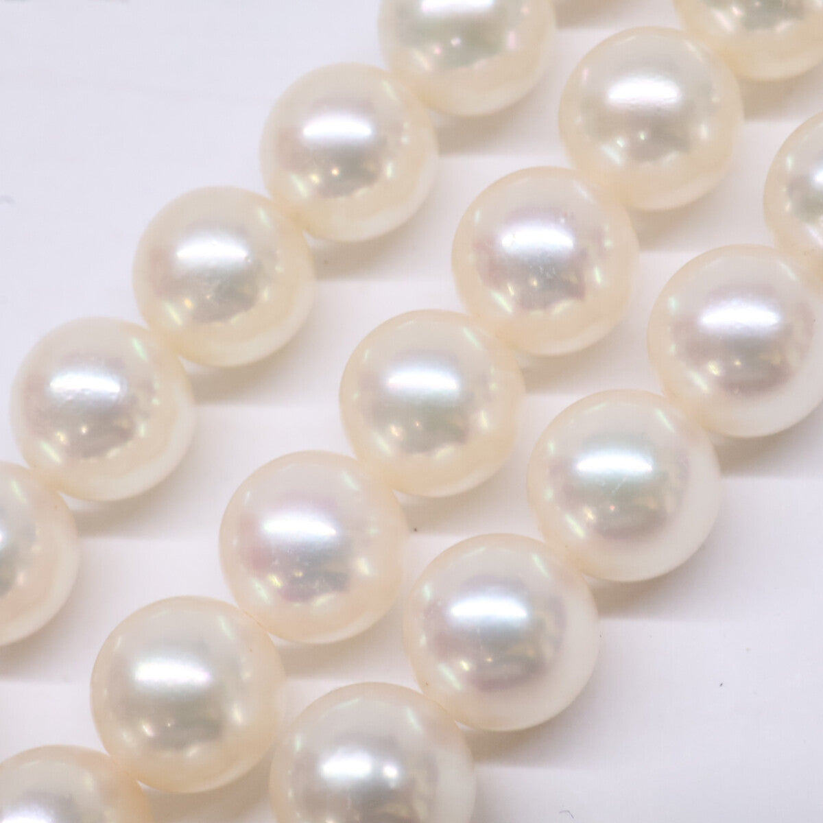 mikimoto K14WG 7.0mm–7.5mm triple-pearl necklace