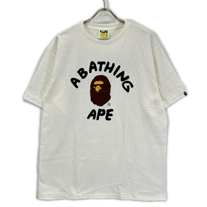 A BATHING APE アベイシングエイプ ホワイト キースヘリング COLLEGE Tシャツ トップス