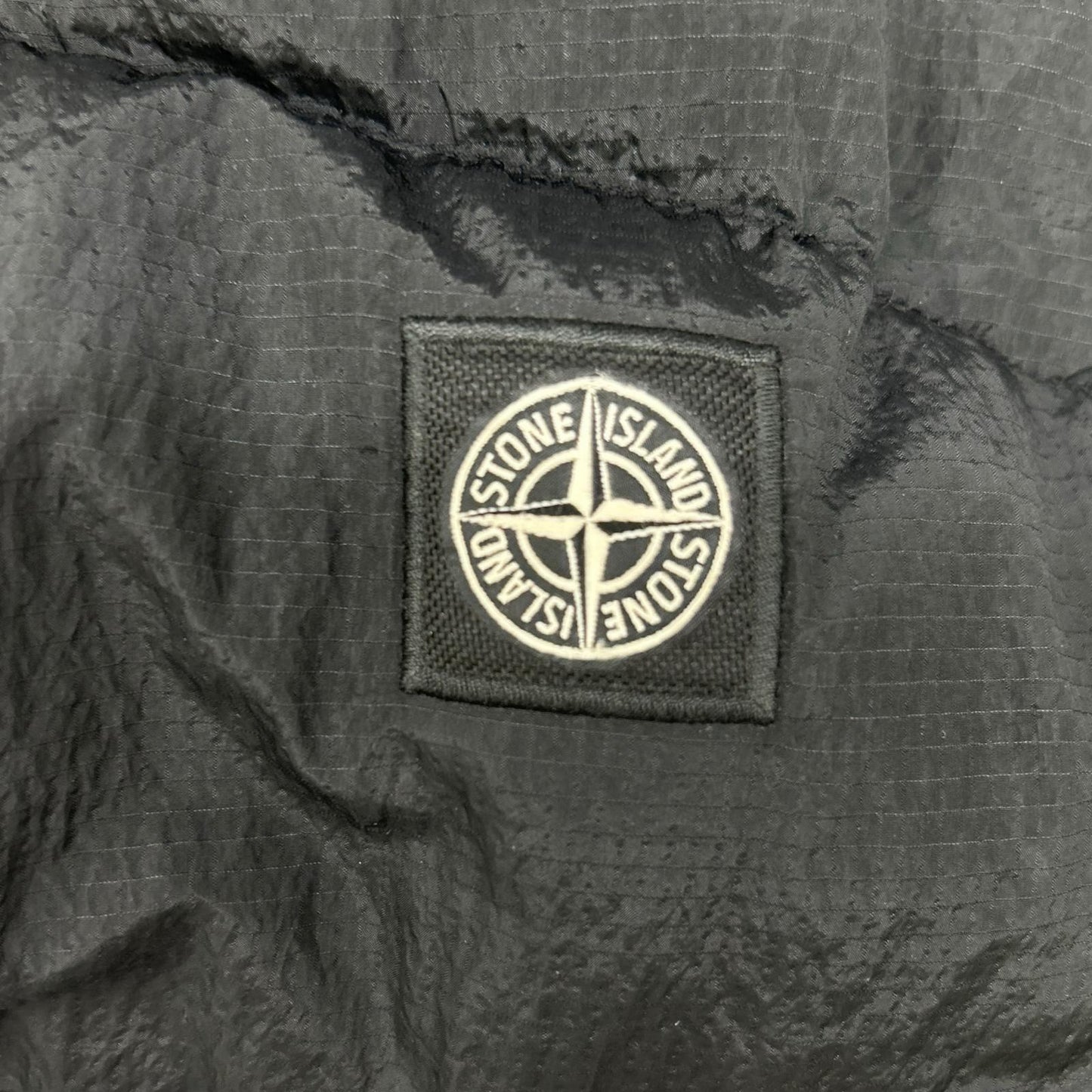 STONE ISLAND ストーンアイランド ブラック 19AW　711540532 NYLON METAL WATRO RIPSTOP ダウン ジャケット