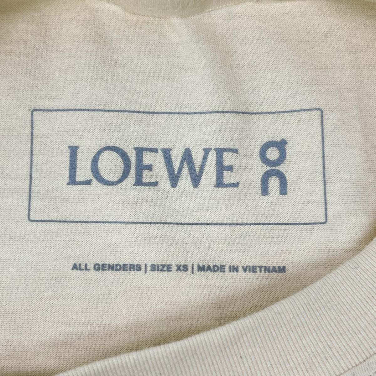 LOEWE ロエベ ×ON ベージュ アクティブTシャツ トップス