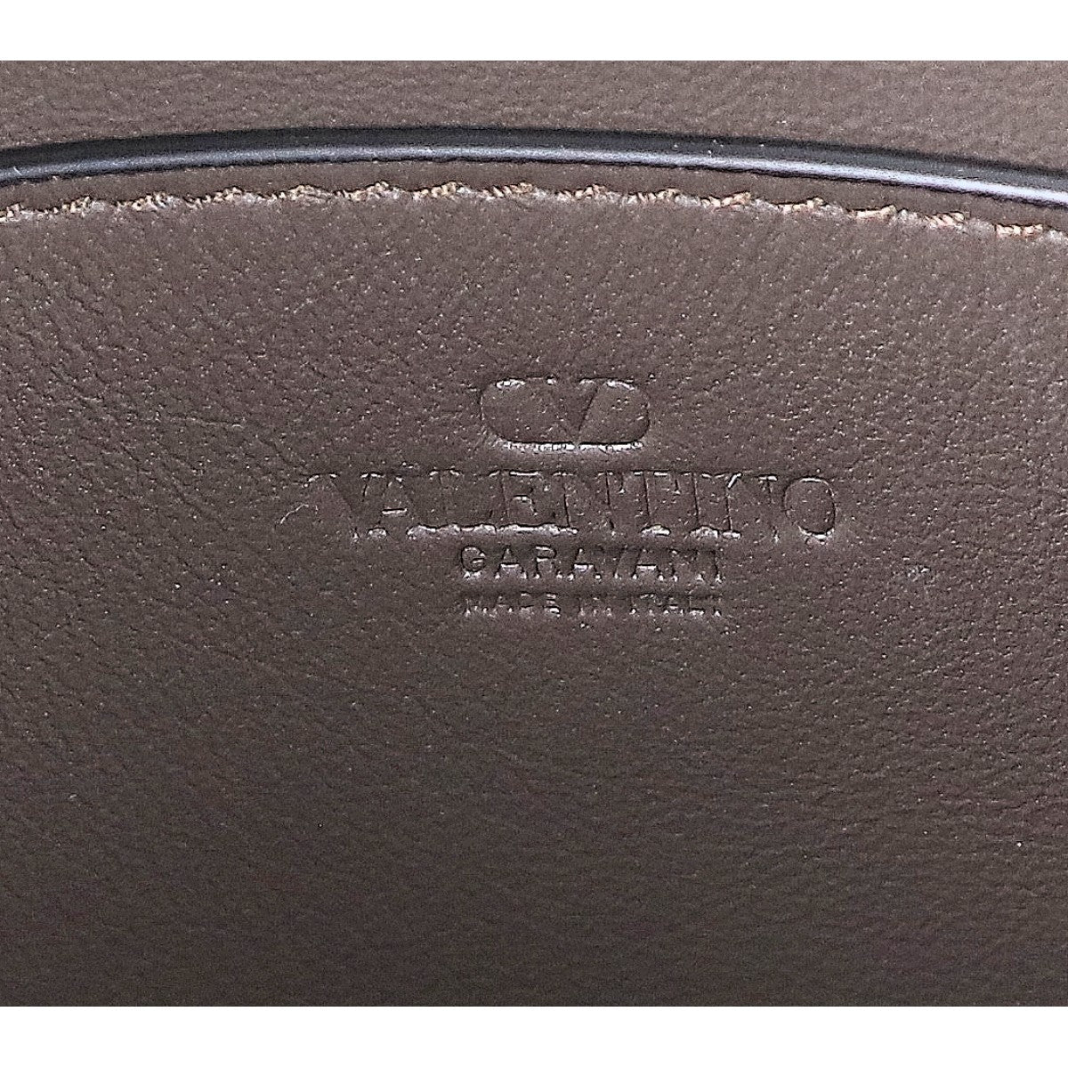 VALENTINO ヴァレンティノ 美品 5Y0B0C95XSK Vロゴ ロッカー ラムレザー ショルダーバッグ