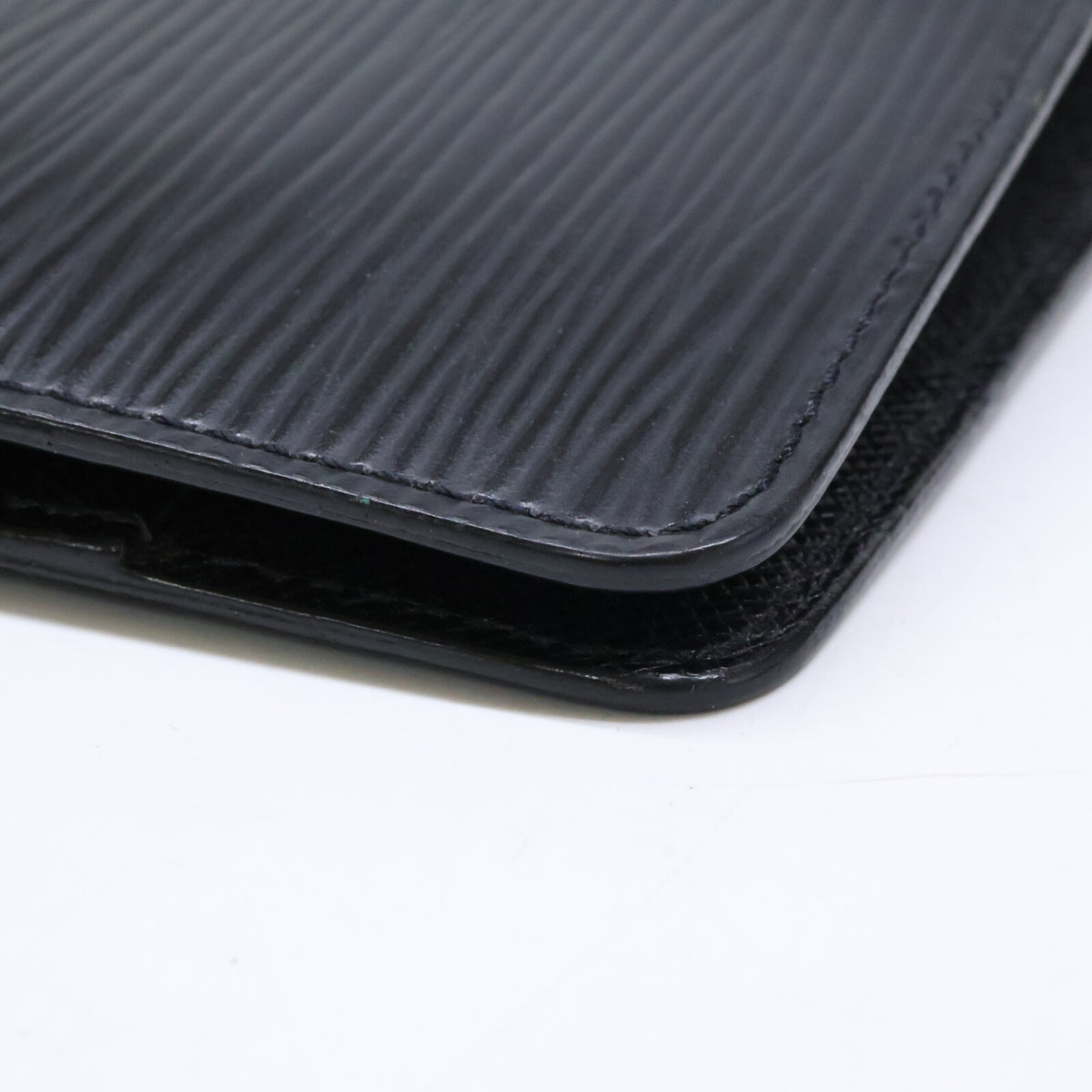 LOUIS VUITTON ルイヴィトン 【美品】アジェンダMM エピ 手帳カバー 文房具