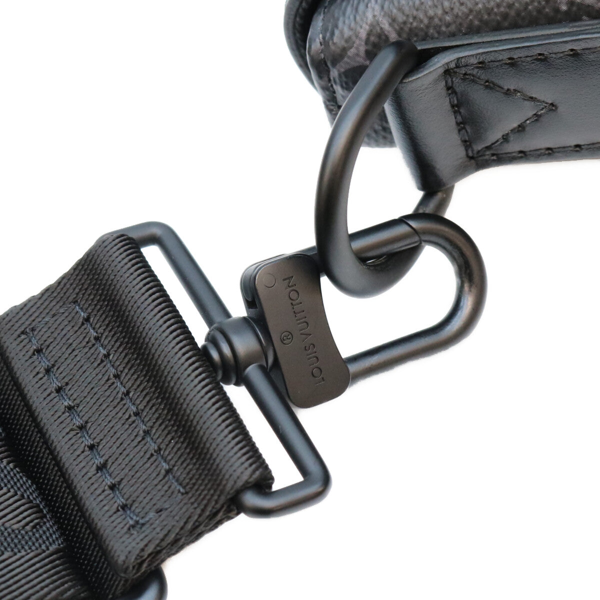 LOUIS VUITTON ルイヴィトン M45911 モノグラムエクリプス ソミュール メッセンジャー ショルダーバッグ ショルダーバッグ