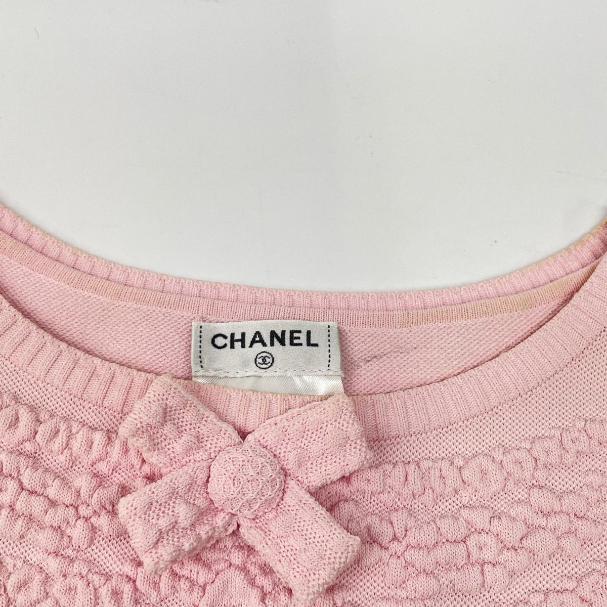 CHANEL シャネル P45382K04771 ピンク リボン刺繍 ニット トップス