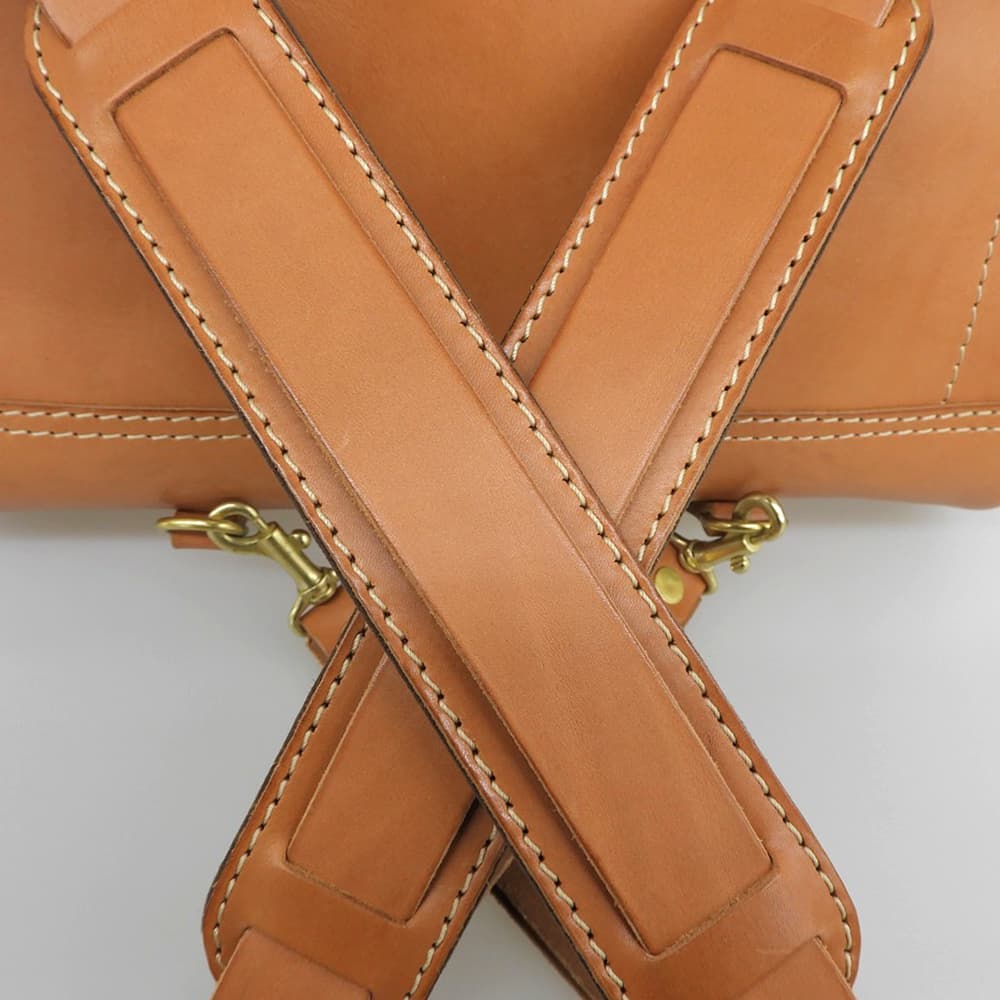 HERZ ヘルツ 美品 棒屋根かぶせバッグ 3WAY ハンドバッグ ショルダーバッグ リュック メンズ キャメル CW-147-MH ハンドバッグ