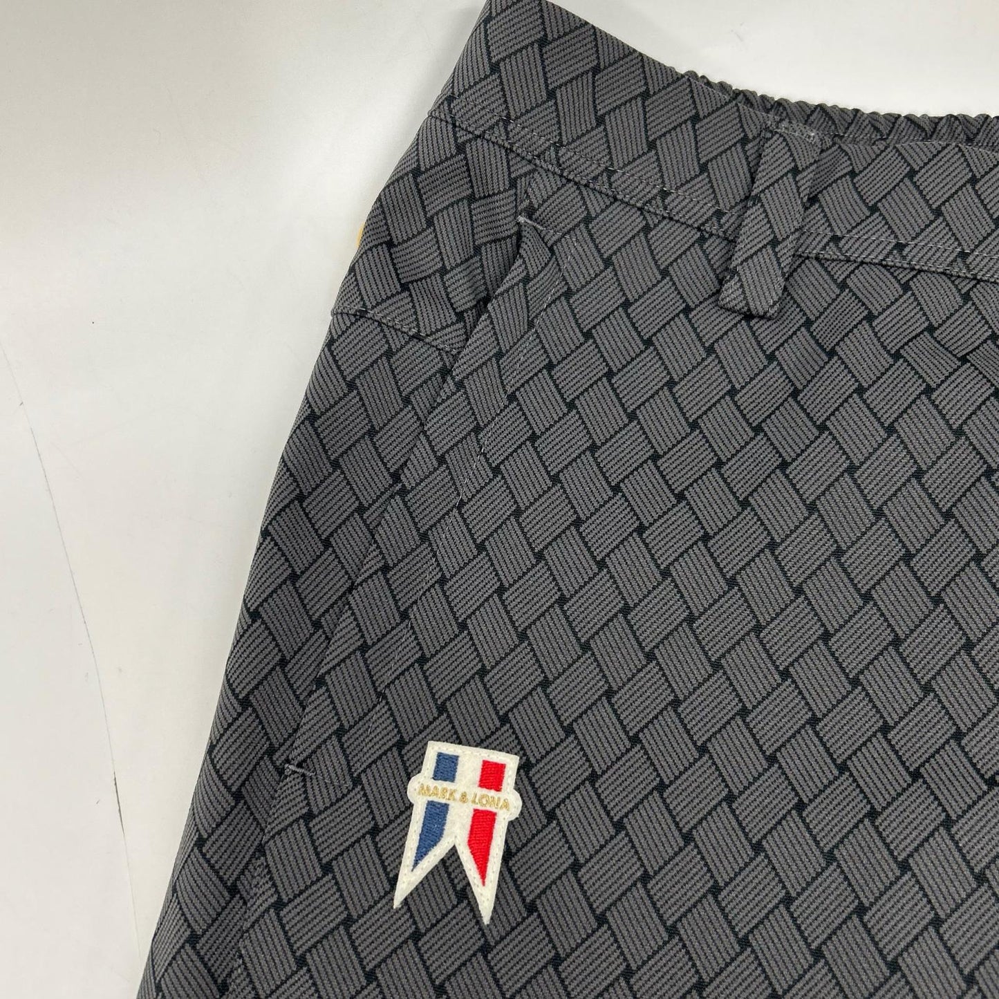 MARK&LONA 马克与罗纳 26SS 黑色 Panza Weave Jacquard Tapered 长裤 下装