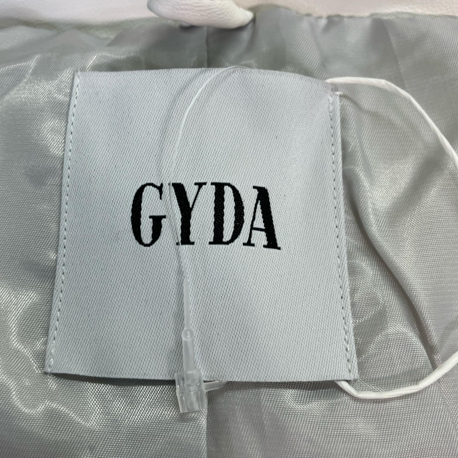 GYDA ジェイダ ﾎﾜｲﾄ ﾍﾞﾙﾄ付きﾌｪｲｸﾚｻﾞｰｼｮｰﾄﾀﾞｳﾝｺｰﾄ ジャケット F