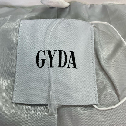 GYDA ジェイダ ﾎﾜｲﾄ ﾍﾞﾙﾄ付きﾌｪｲｸﾚｻﾞｰｼｮｰﾄﾀﾞｳﾝｺｰﾄ ジャケット F