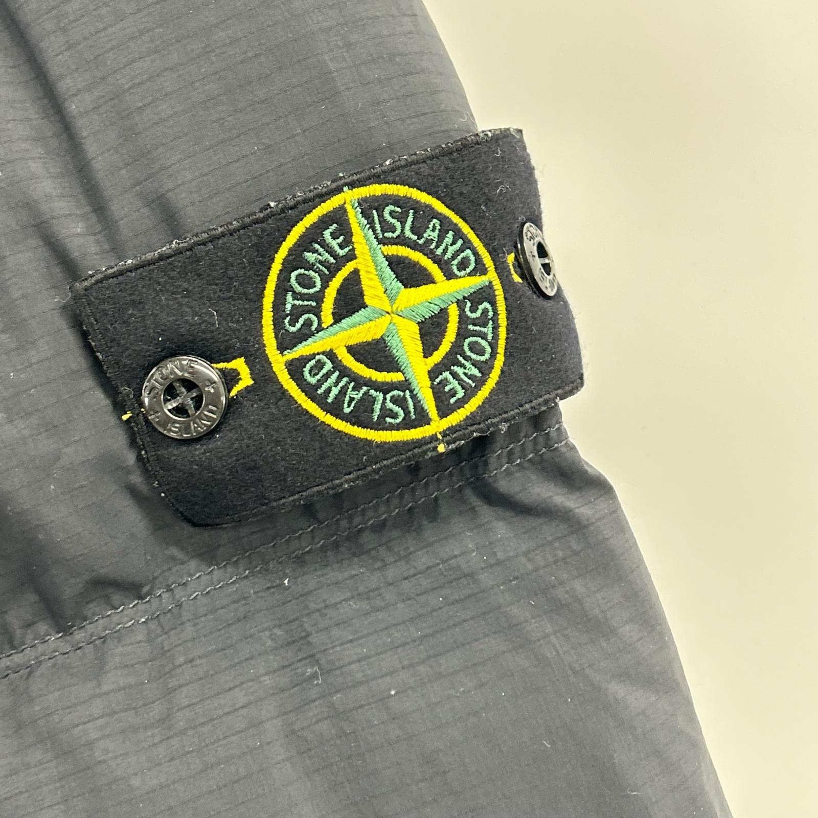 STONE ISLAND 石岛 4100125 海军蓝 防撕裂尼龙 羽绒夹克 夹克 S
