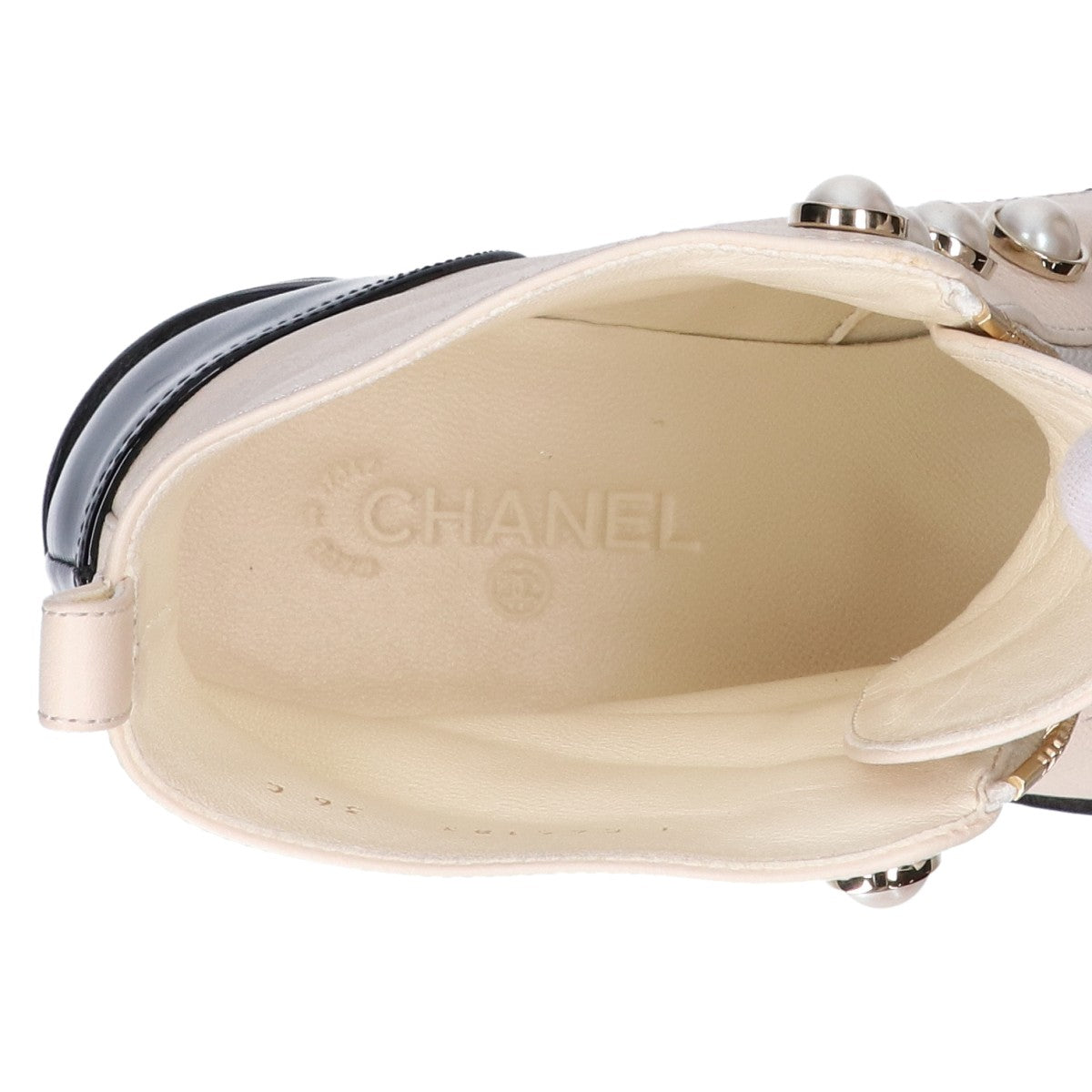 CHANEL G45183 Pearl Coco Mark Patent Leather Short Boots Shoes