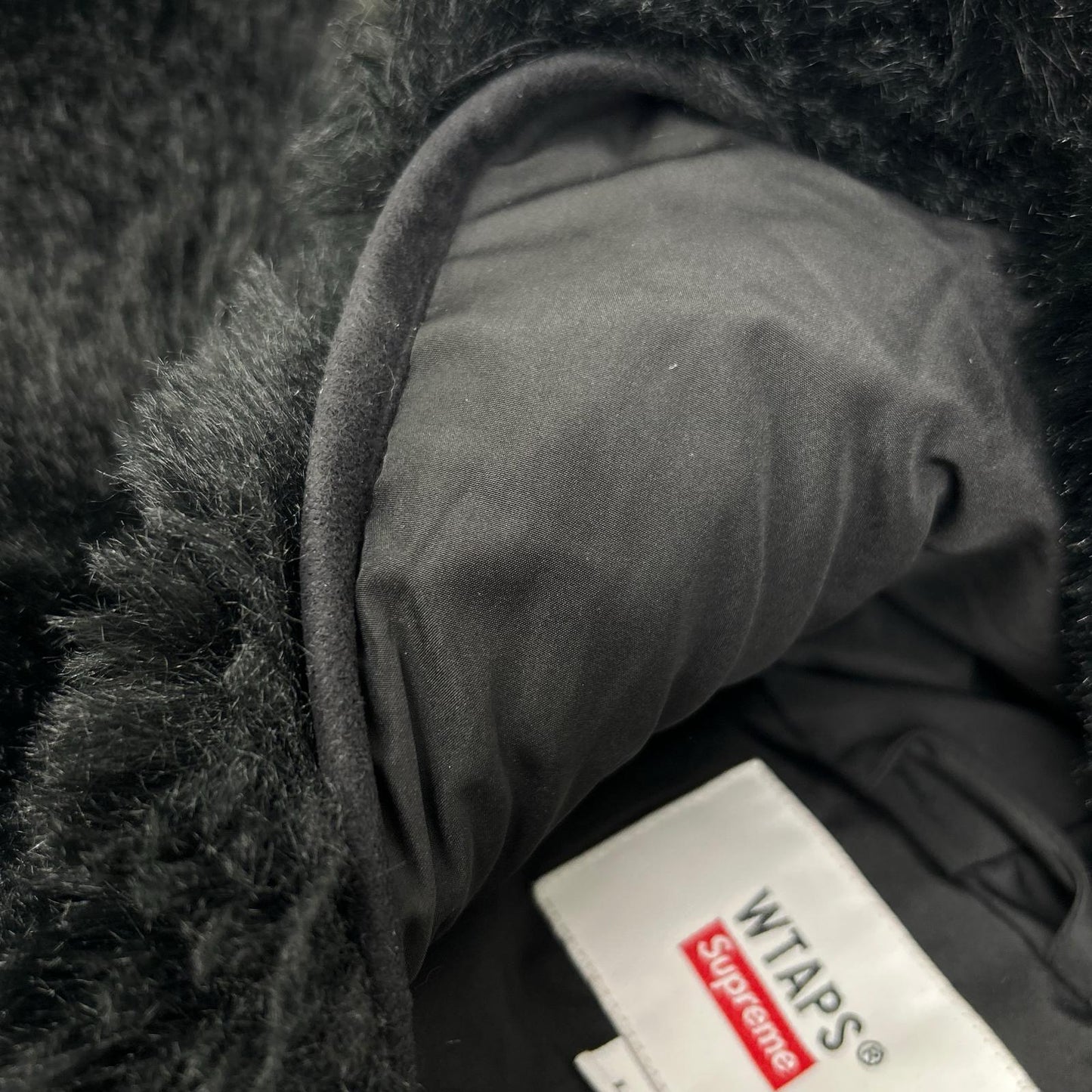 21AW ﾌﾞﾗｯｸ ×ﾀﾞﾌﾞﾙﾀｯﾌﾟｽ Faux Fur Hooded ジャケット メンズ