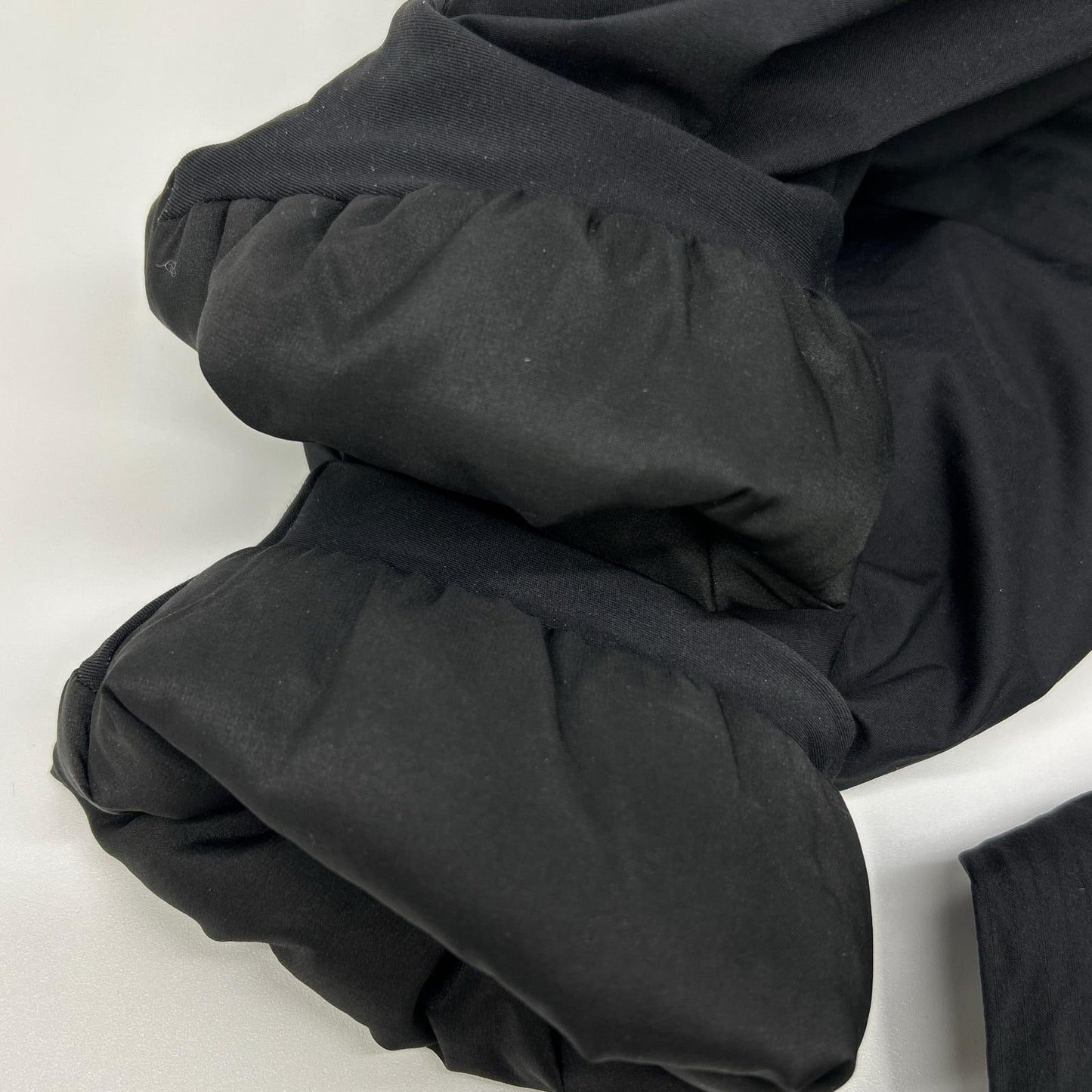 ARC'TERYX アークテリクス FW24 X000007302 ブラック Atom Heavyweight Hoody ジャケット