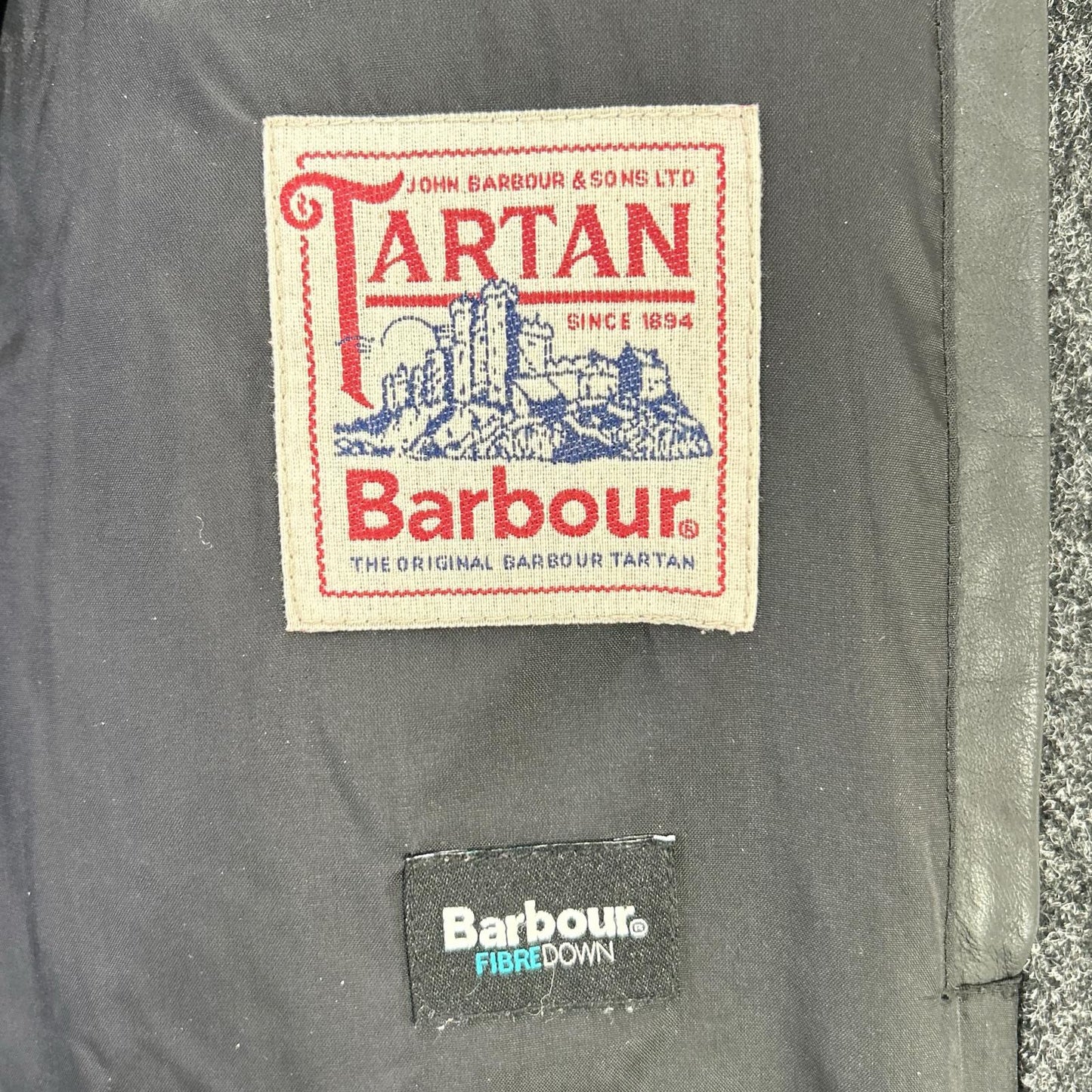 Barbour バブアー ブラック ファイバーダウンコート コート
